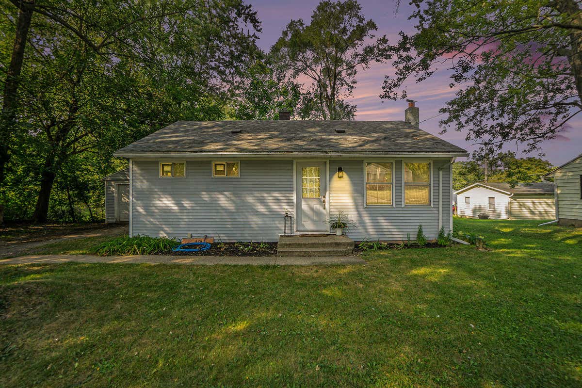 424 GOGUAC ST W, SPRINGFIELD, MI 49015, photo 1 of 13