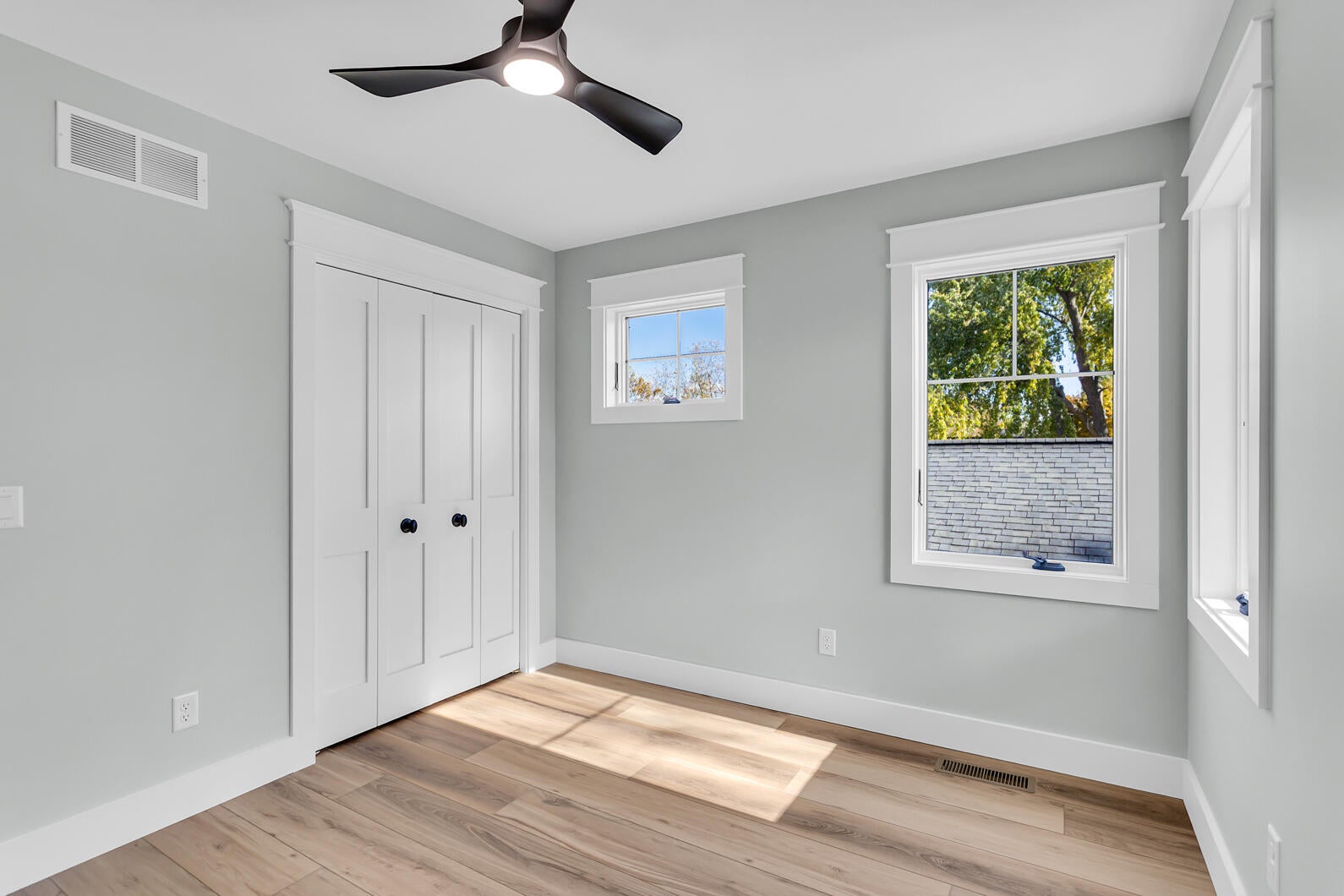 Manitou Beach, Michigan, 49253, United States, 5 Bedrooms Bedrooms, ,4 BathroomsBathrooms,Residential,Active,1989794