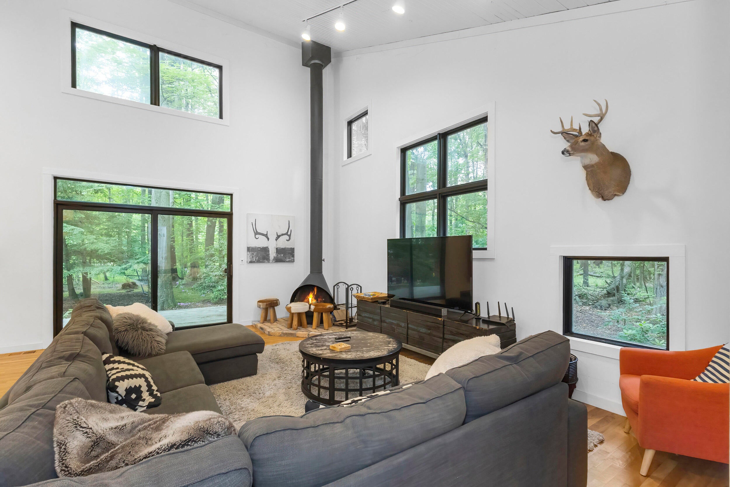 Sawyer, Michigan, 49125, United States, 4 Bedrooms Bedrooms, ,4 BathroomsBathrooms,Residential,Active,1904188