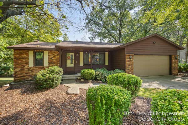 2426 GLEN VALLEY DR NW, GRAND RAPIDS, MI 49544 - Image 1