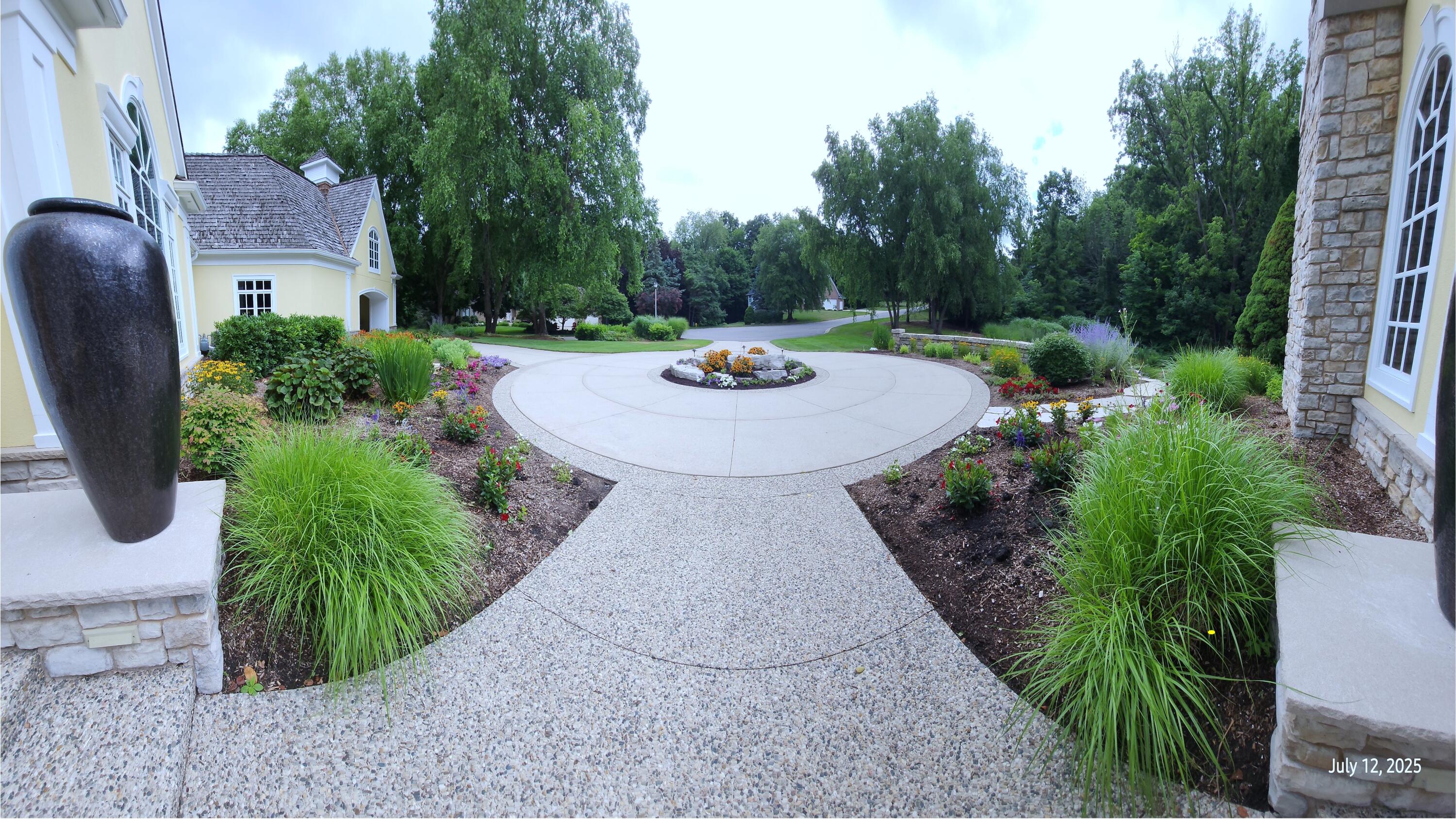 Grandville, Michigan, 49418, United States, 6 Bedrooms Bedrooms, ,9 BathroomsBathrooms,Residential,Active,1988461