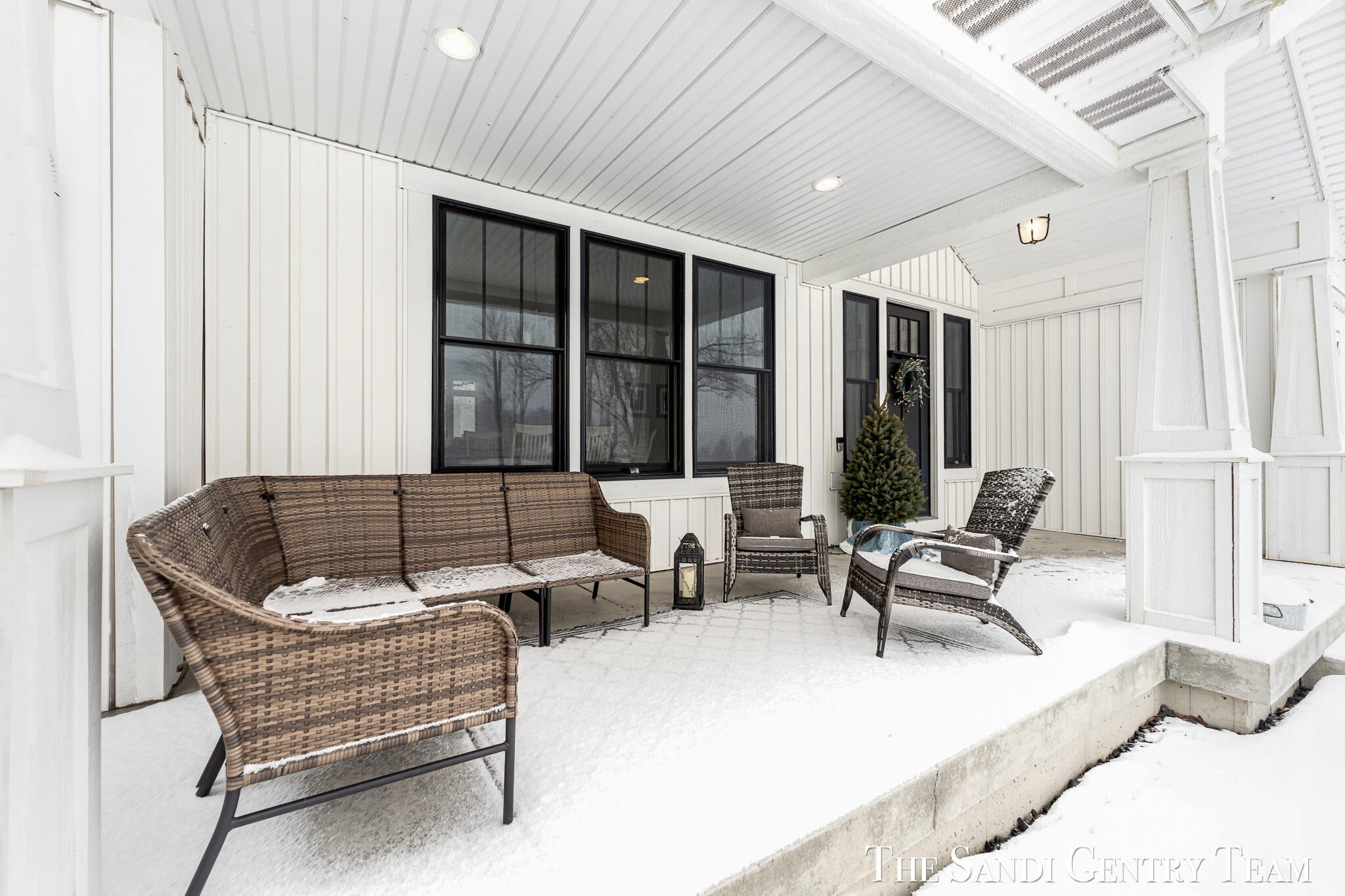 West Olive, Michigan, 49460, United States, 4 Bedrooms Bedrooms, ,4 BathroomsBathrooms,Residential,Active,2001073