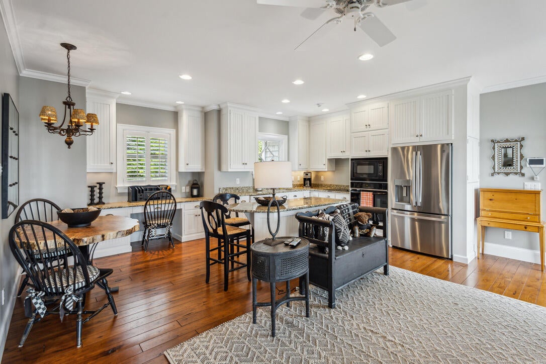 White Pigeon, Michigan, 49099, United States, 9 Bedrooms Bedrooms, ,9 BathroomsBathrooms,Residential,Active,1849554