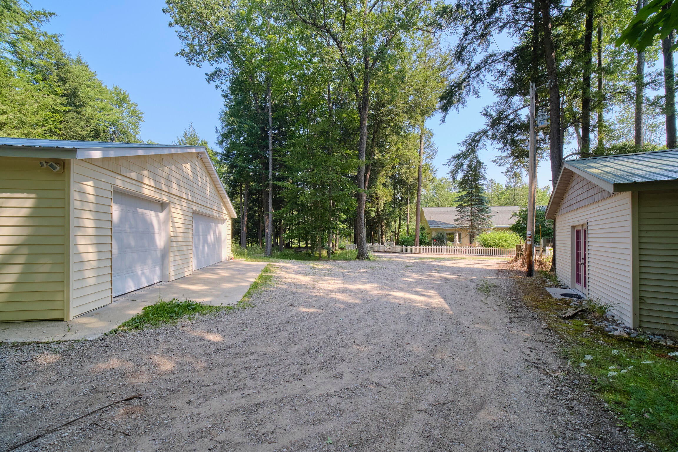 Manistee, Michigan, 49660, United States, 4 Bedrooms Bedrooms, ,4 BathroomsBathrooms,Residential,Active,1913051