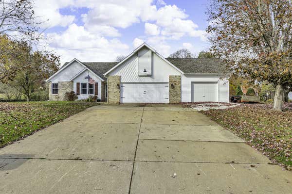 2018 W COACHLIGHT DR, JACKSON, MI 49201 - Image 1