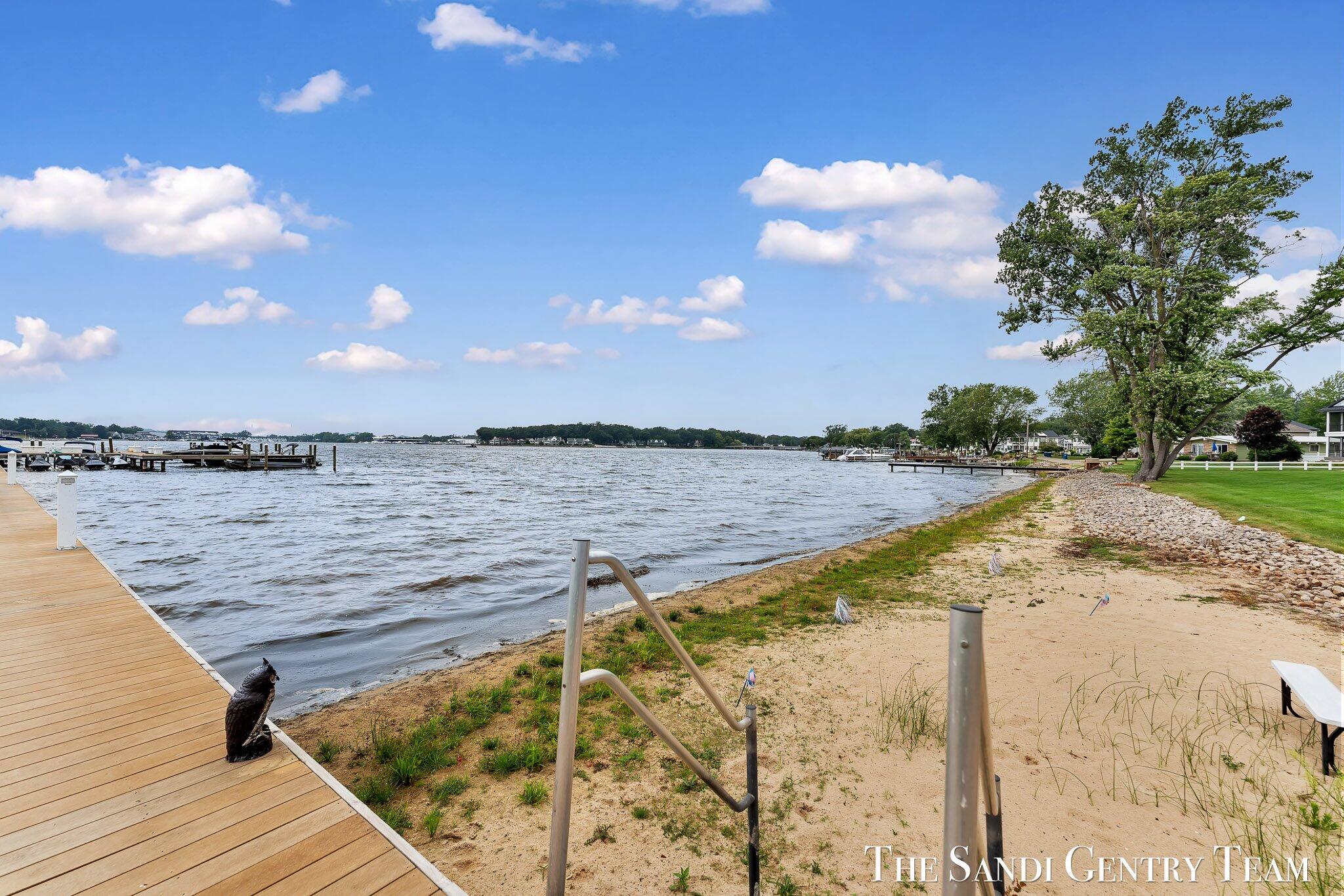 Spring Lake, Michigan, 49456, United States, 4 Bedrooms Bedrooms, ,3 BathroomsBathrooms,Residential,Active,1914577