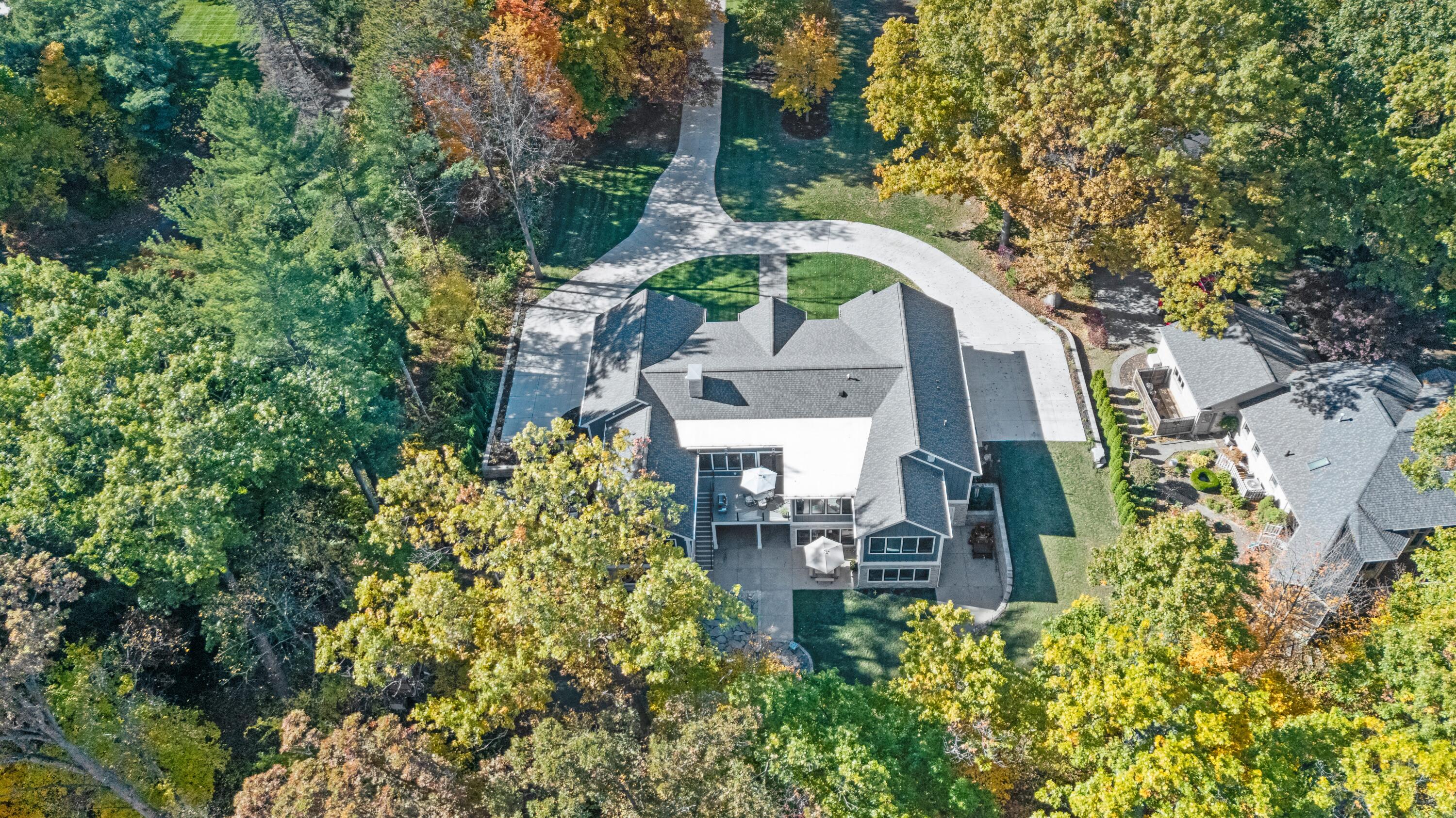 St. Joseph, Michigan, 49085, United States, 6 Bedrooms Bedrooms, ,6 BathroomsBathrooms,Residential,Active,1985598