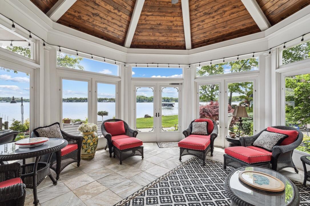 White Pigeon, Michigan, 49099, United States, 9 Bedrooms Bedrooms, ,9 BathroomsBathrooms,Residential,Active,1849554