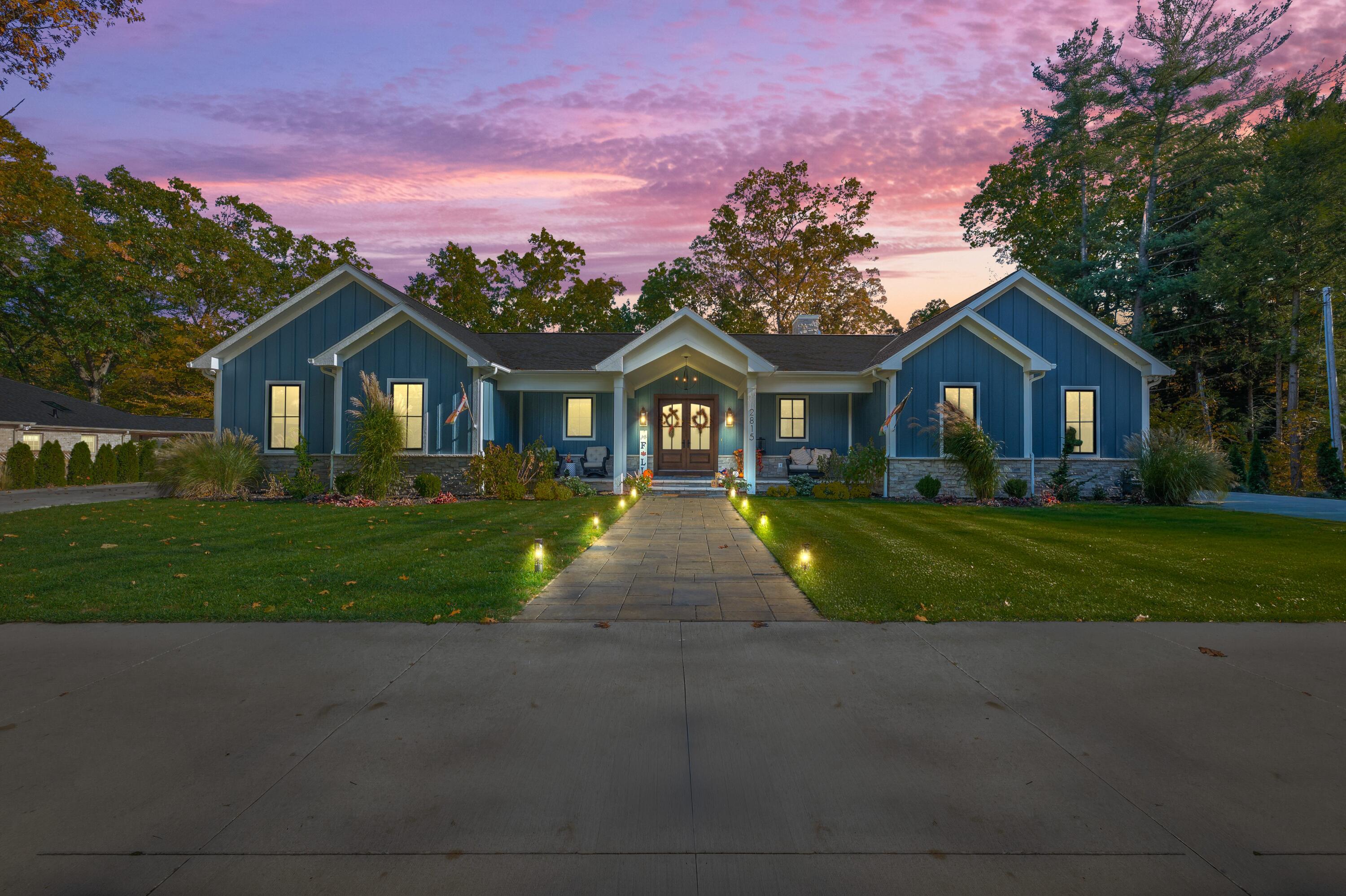 St. Joseph, Michigan, 49085, United States, 6 Bedrooms Bedrooms, ,6 BathroomsBathrooms,Residential,Active,1985598