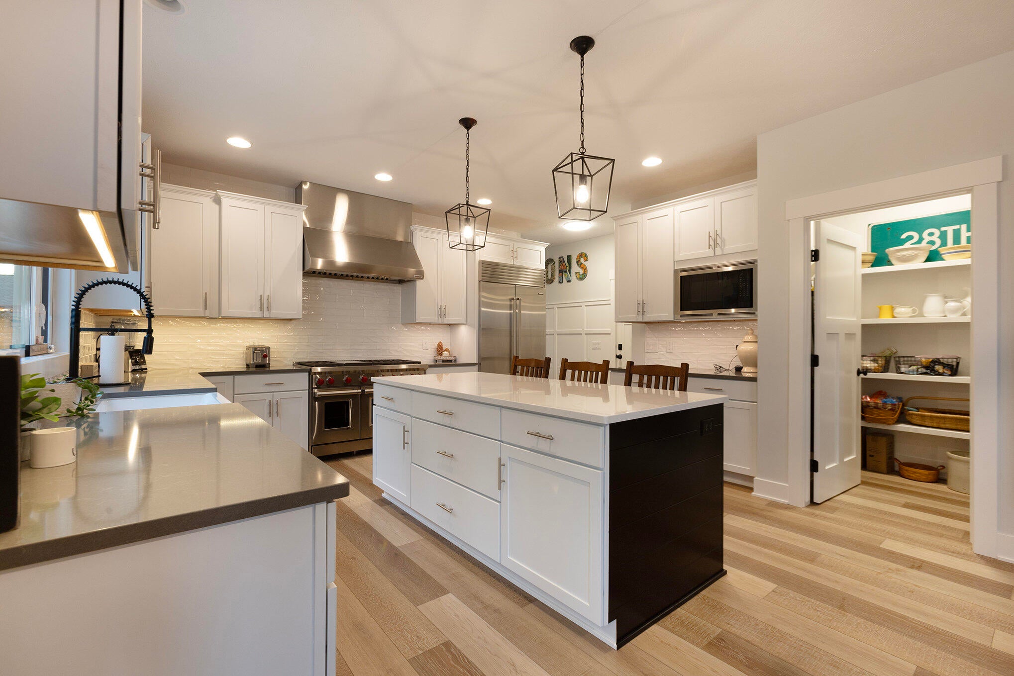 Grand Rapids, Michigan, 49525, United States, 4 Bedrooms Bedrooms, ,4 BathroomsBathrooms,Residential,Active,1987274