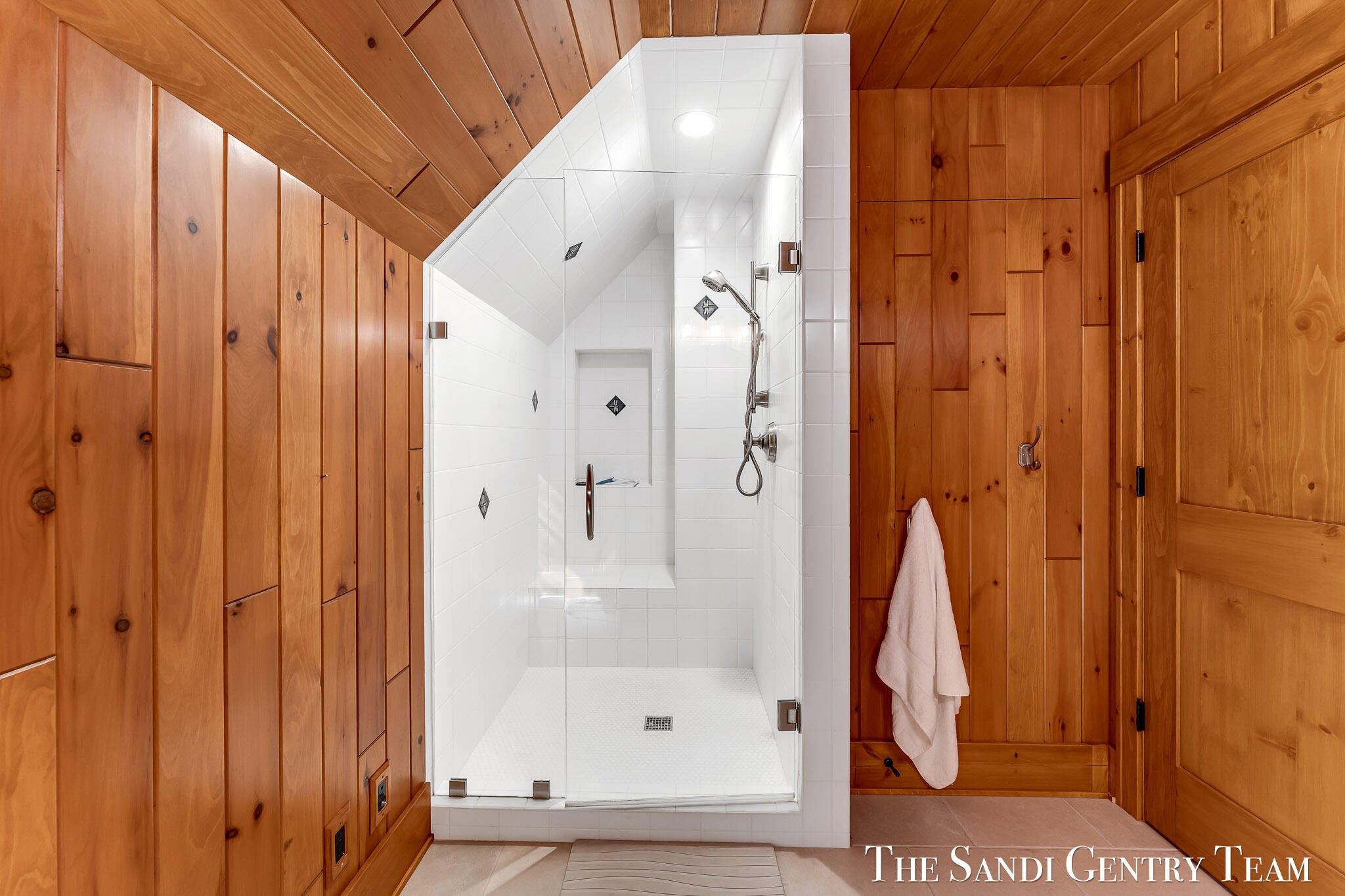 Spring Lake, Michigan, 49456, United States, 5 Bedrooms Bedrooms, ,6 BathroomsBathrooms,Residential,Active,1960133