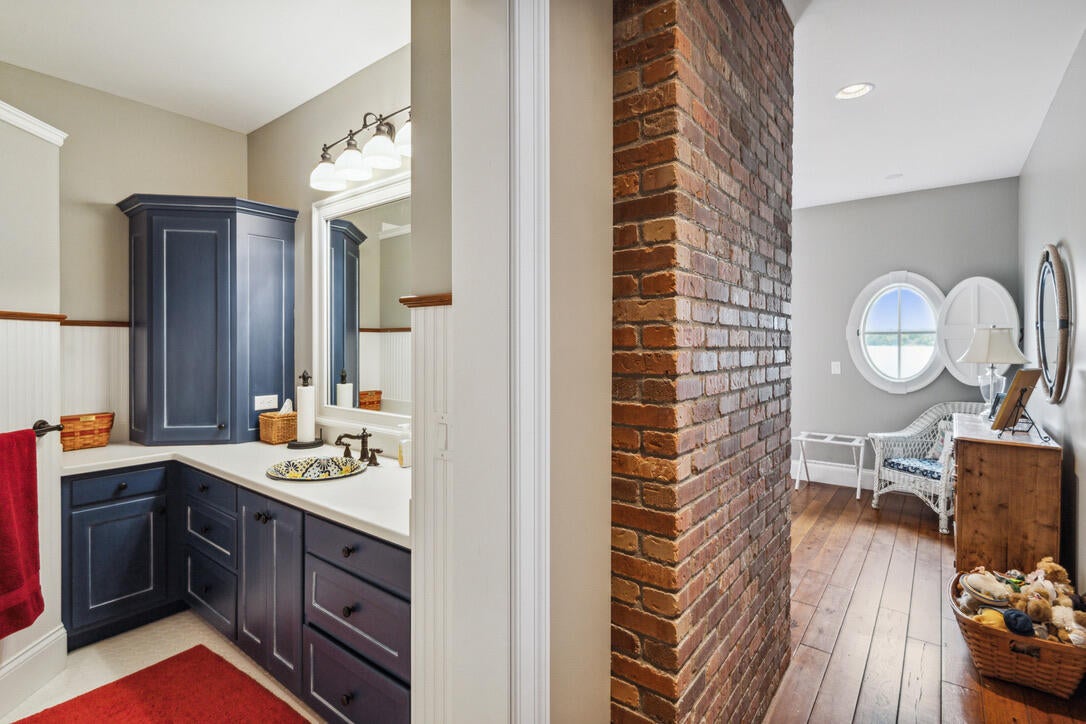 White Pigeon, Michigan, 49099, United States, 9 Bedrooms Bedrooms, ,9 BathroomsBathrooms,Residential,Active,1849554