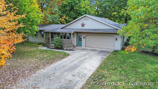 15300 PINE ST, GRAND HAVEN, MI 49417 - Image 1