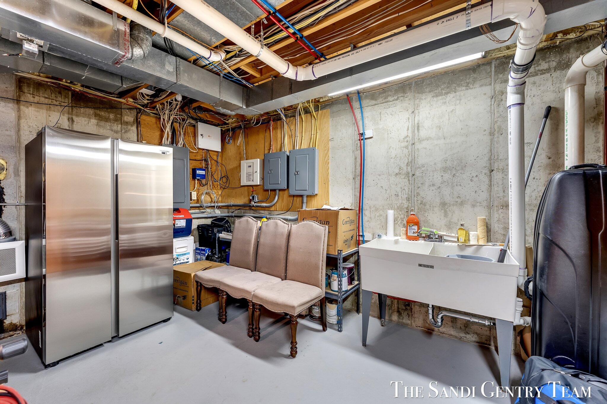 Spring Lake, Michigan, 49456, United States, 6 Bedrooms Bedrooms, ,5 BathroomsBathrooms,Residential,Active,1973307