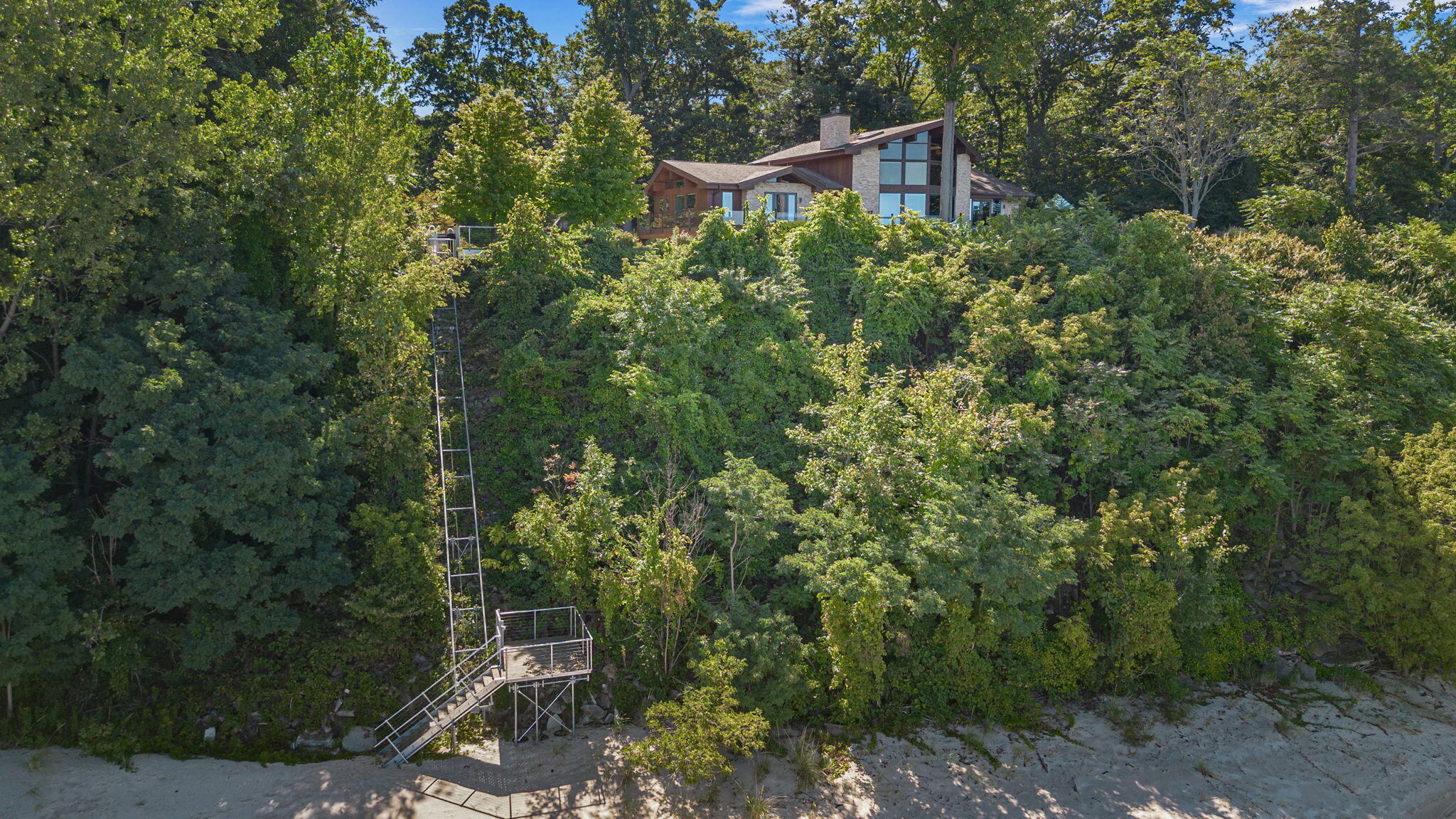 Coloma, Michigan, 49038, United States, 4 Bedrooms Bedrooms, ,5 BathroomsBathrooms,Residential,Active,1909829