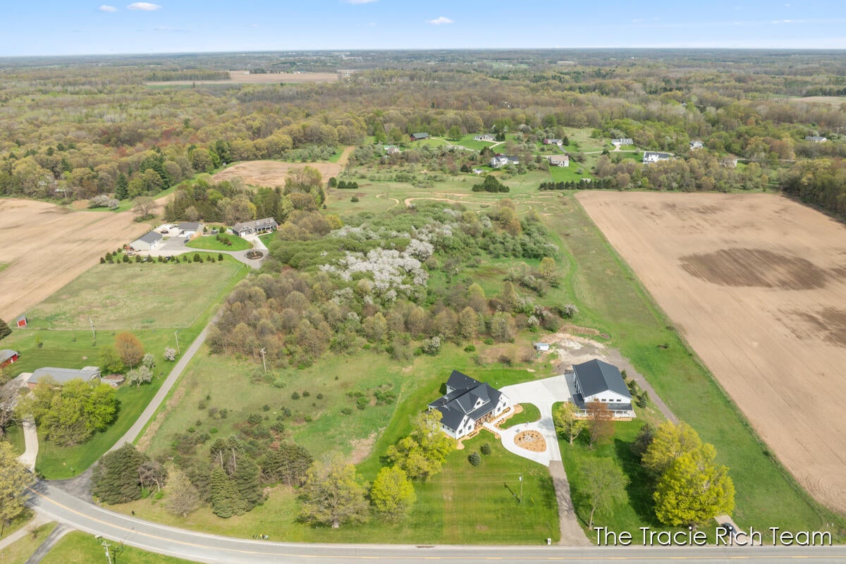 Rockford, Michigan, 49341, United States, 5 Bedrooms Bedrooms, ,5 BathroomsBathrooms,Residential,Active,1929409