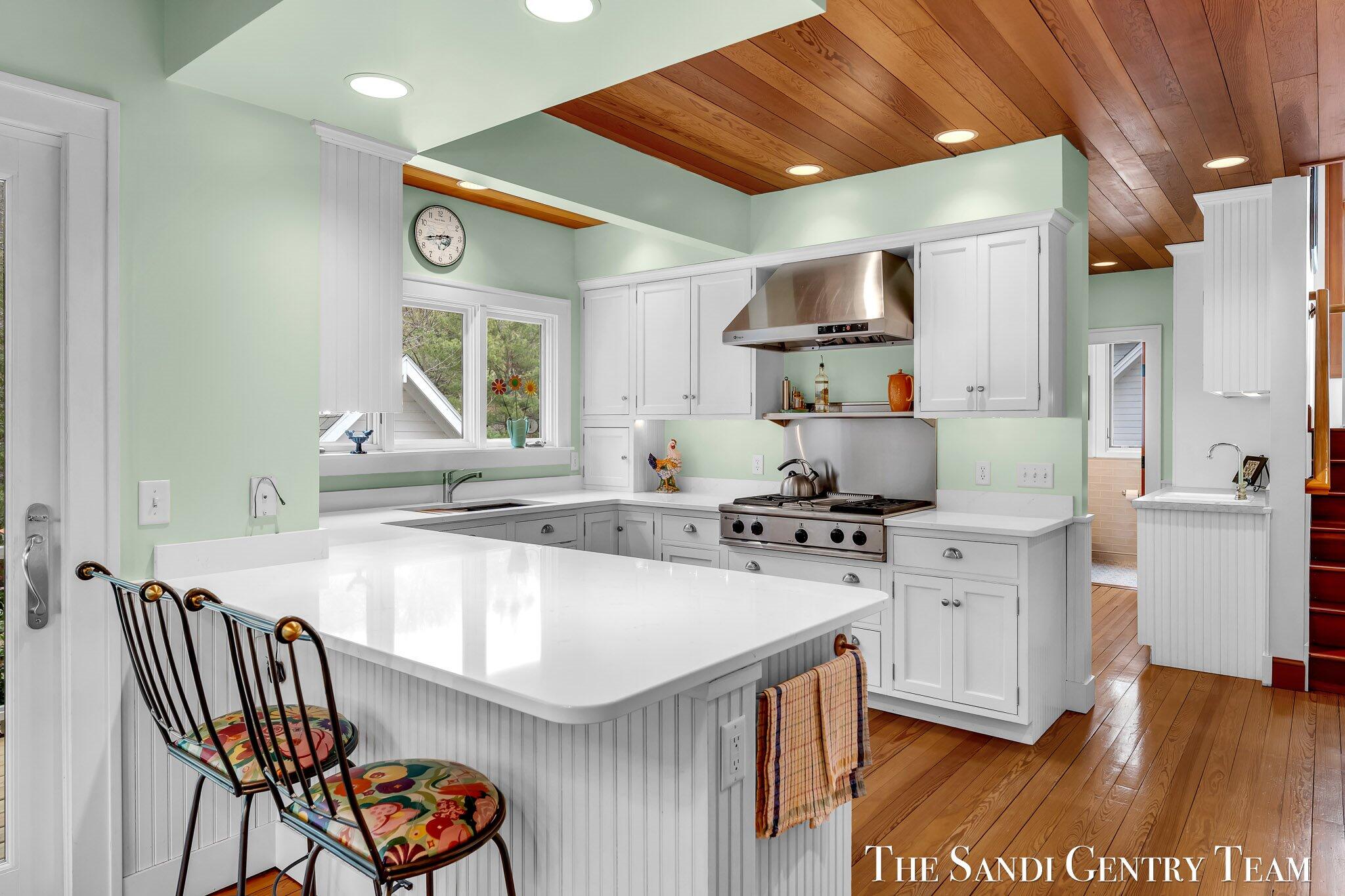 Grand Haven, Michigan, 49417, United States, ,4 BathroomsBathrooms,Residential,Active,1761642