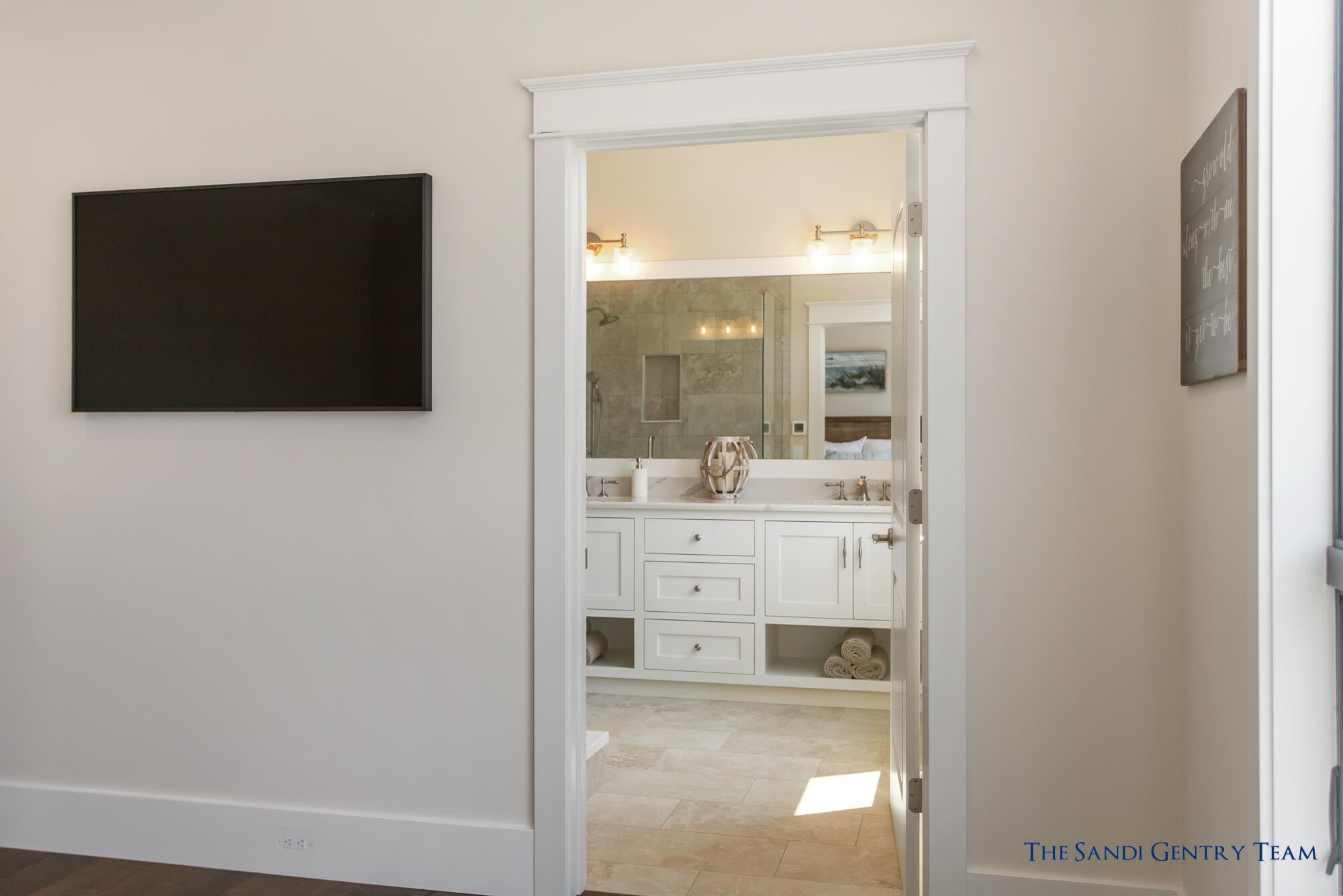 Grand Haven, Michigan, 49417, United States, 2 Bedrooms Bedrooms, ,2 BathroomsBathrooms,Residential,Active,2007339