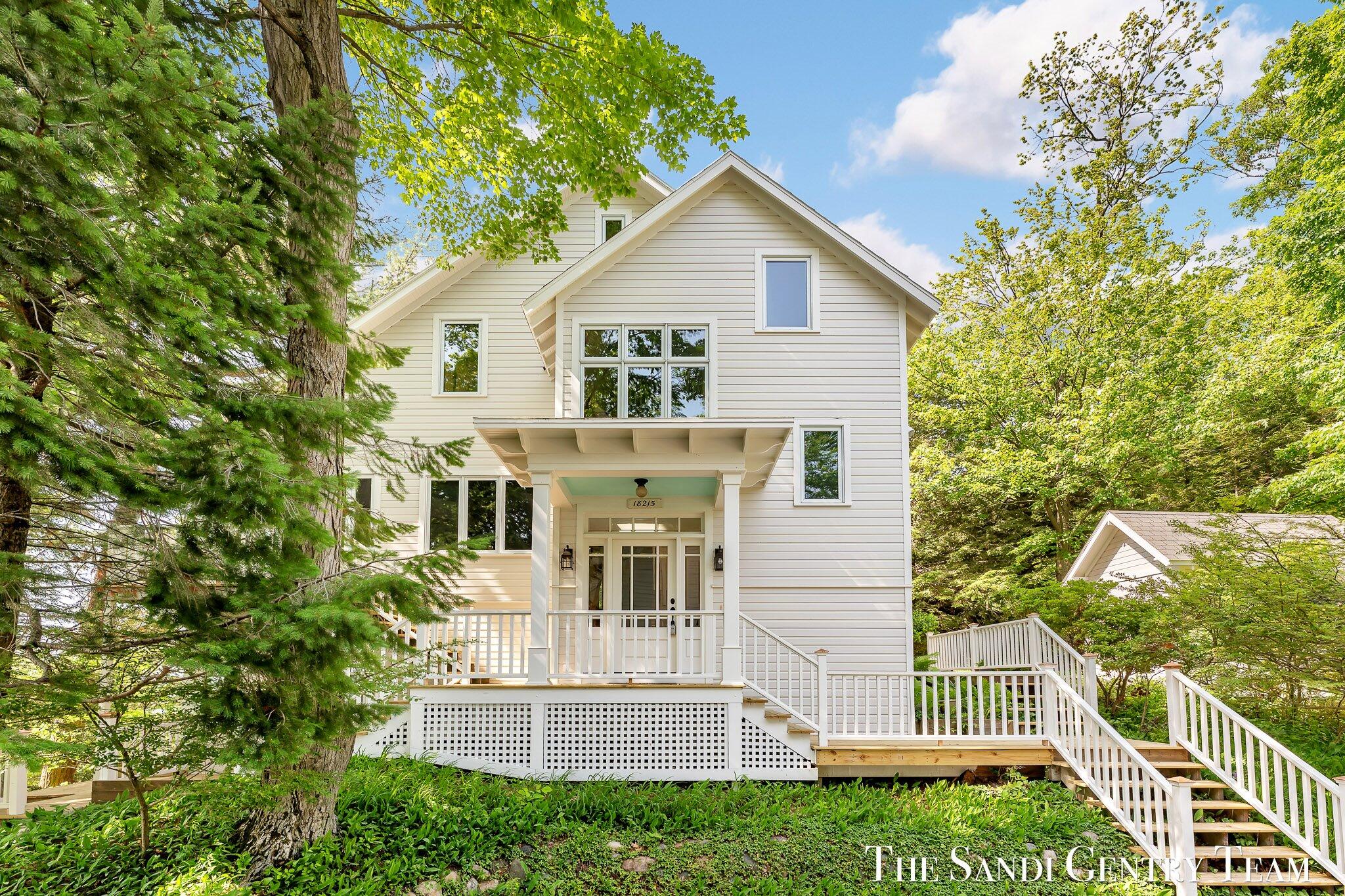 Grand Haven, Michigan, 49417, United States, ,4 BathroomsBathrooms,Residential,Active,1761642