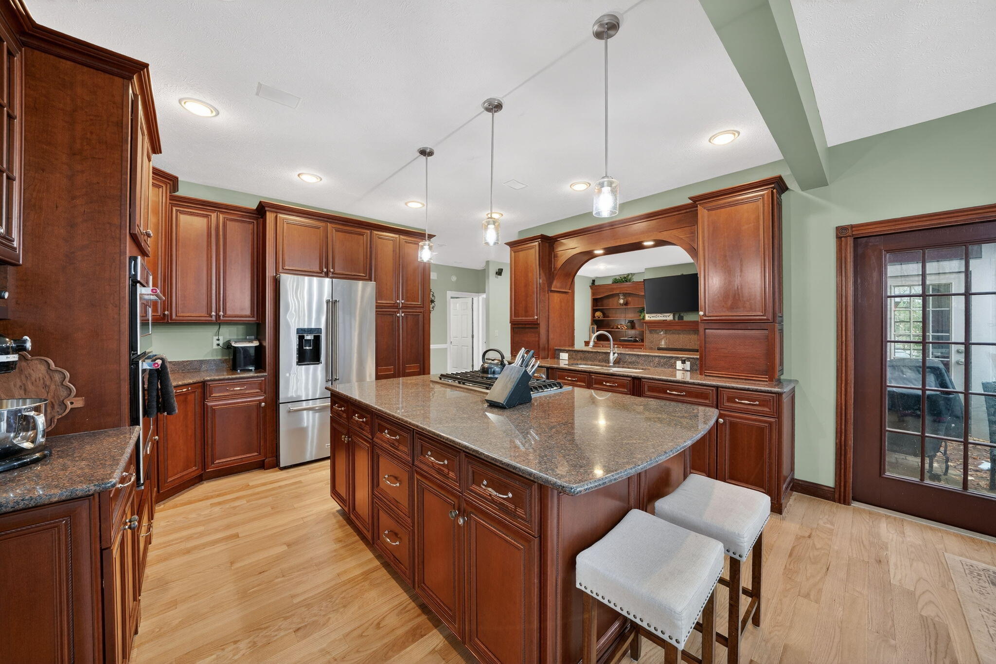 Stevensville, Michigan, 49127, United States, 5 Bedrooms Bedrooms, ,5 BathroomsBathrooms,Residential,Active,2008291