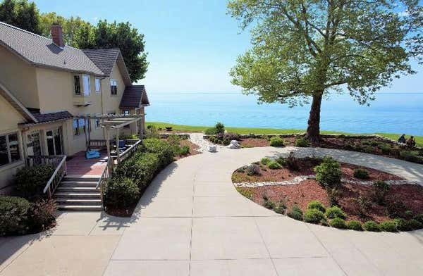 3706 S LAKESHORE DR, SAINT JOSEPH, MI 49085 - Image 1