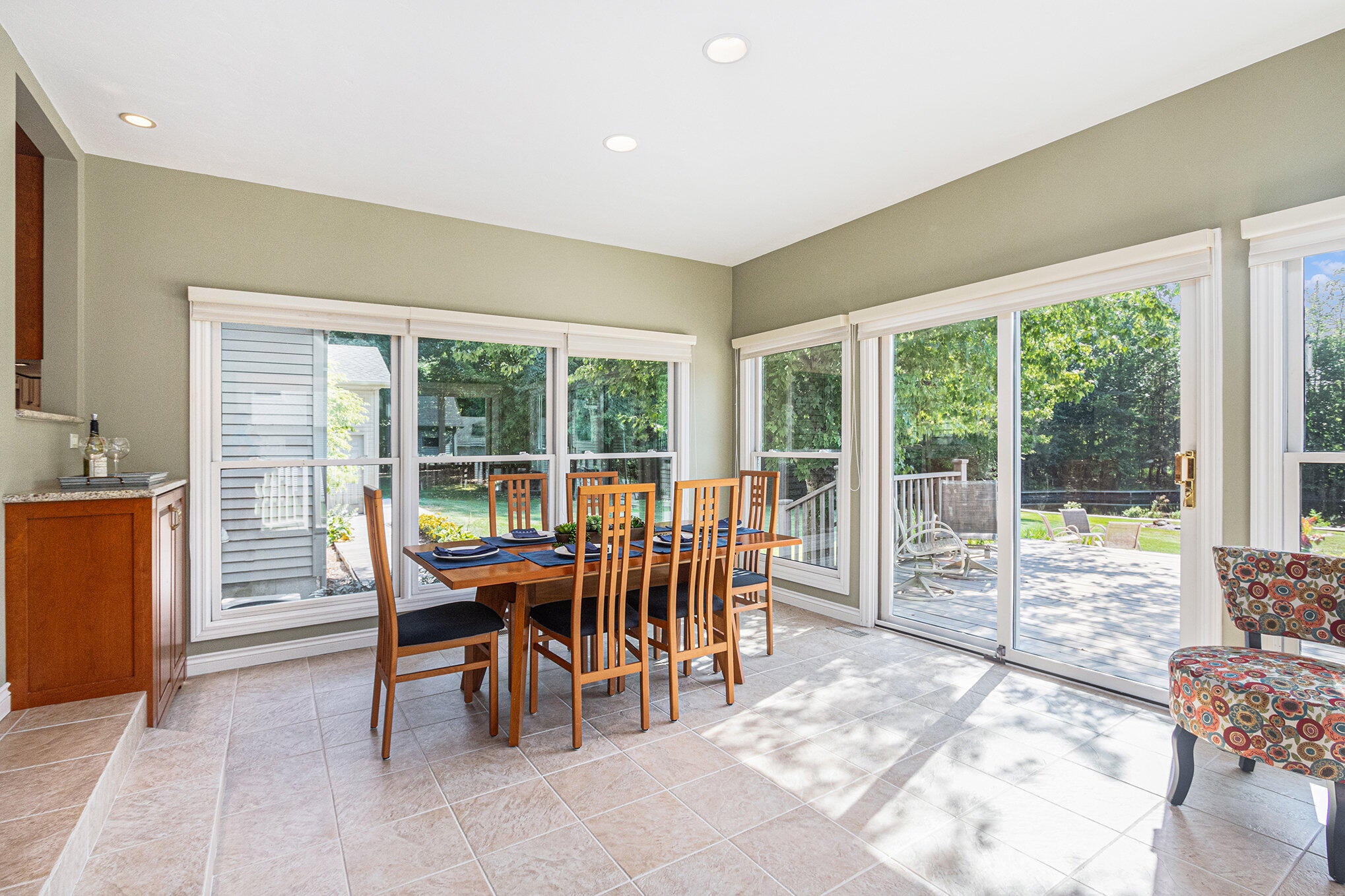 Holland, Michigan, 49423, United States, 4 Bedrooms Bedrooms, ,4 BathroomsBathrooms,Residential,Active,1914588