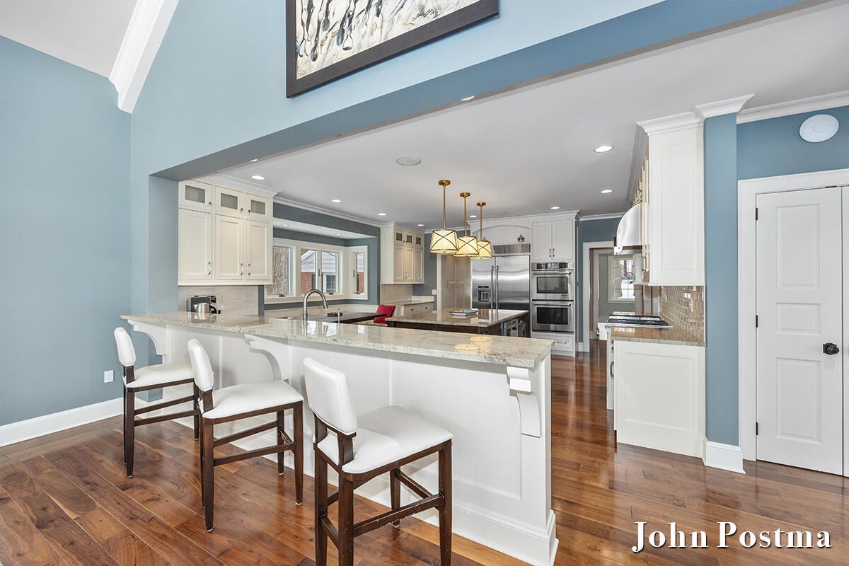 East Grand Rapids, Michigan, 49506, United States, 4 Bedrooms Bedrooms, ,6 BathroomsBathrooms,Residential,Active,2015444