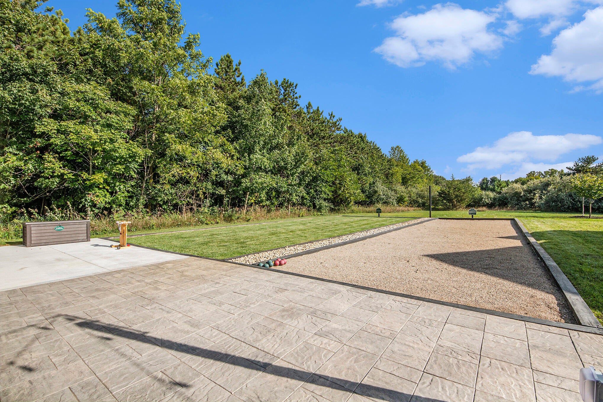 Fennville, Michigan, 49408, United States, 4 Bedrooms Bedrooms, ,4 BathroomsBathrooms,Residential,Active,1964494