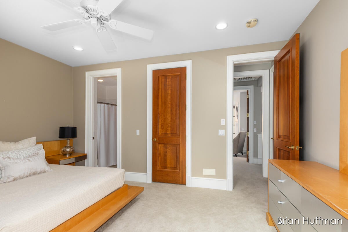 Grandville, Michigan, 49418, United States, 6 Bedrooms Bedrooms, ,9 BathroomsBathrooms,Residential,Active,1988461