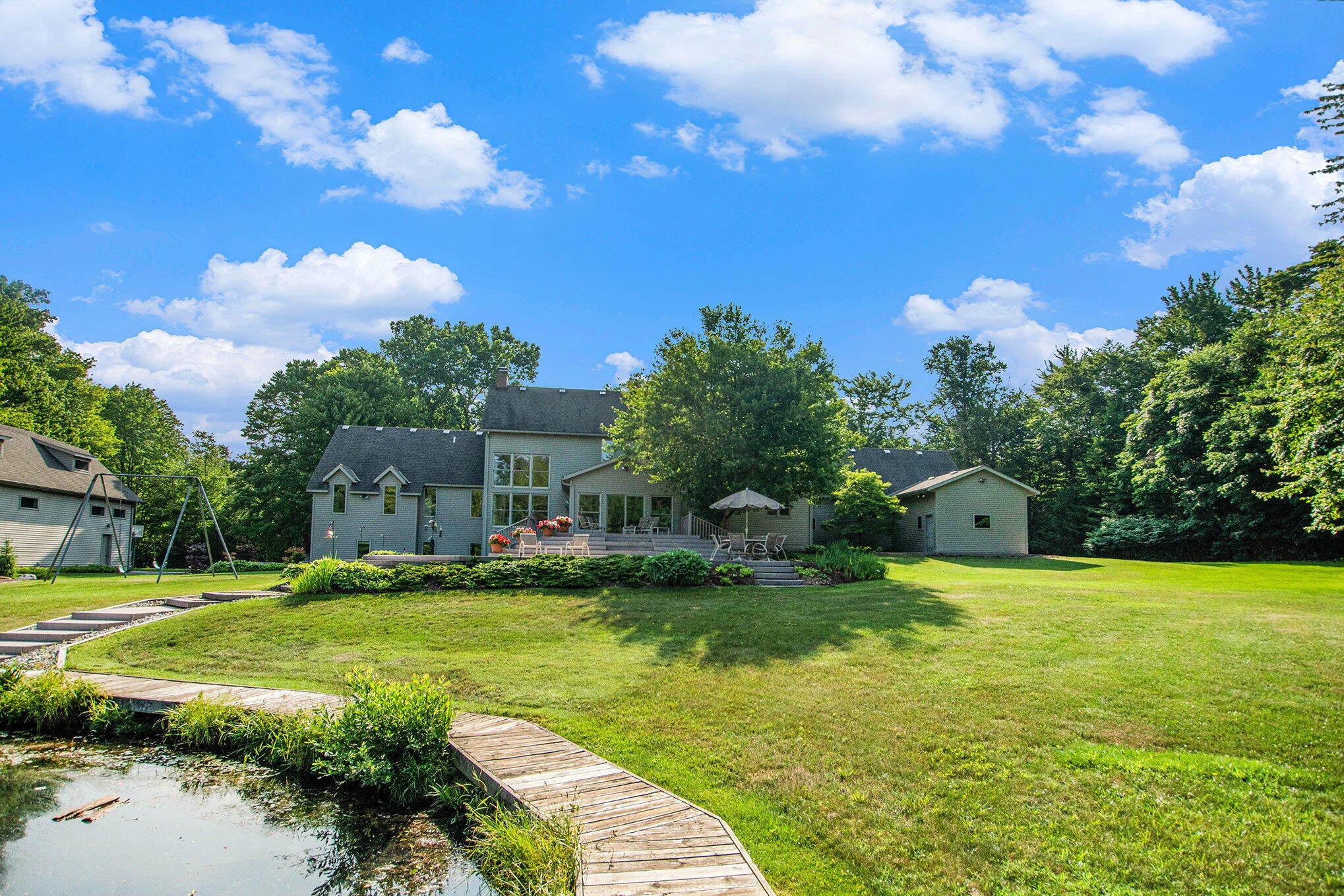 Holland, Michigan, 49423, United States, 4 Bedrooms Bedrooms, ,4 BathroomsBathrooms,Residential,Active,1914588