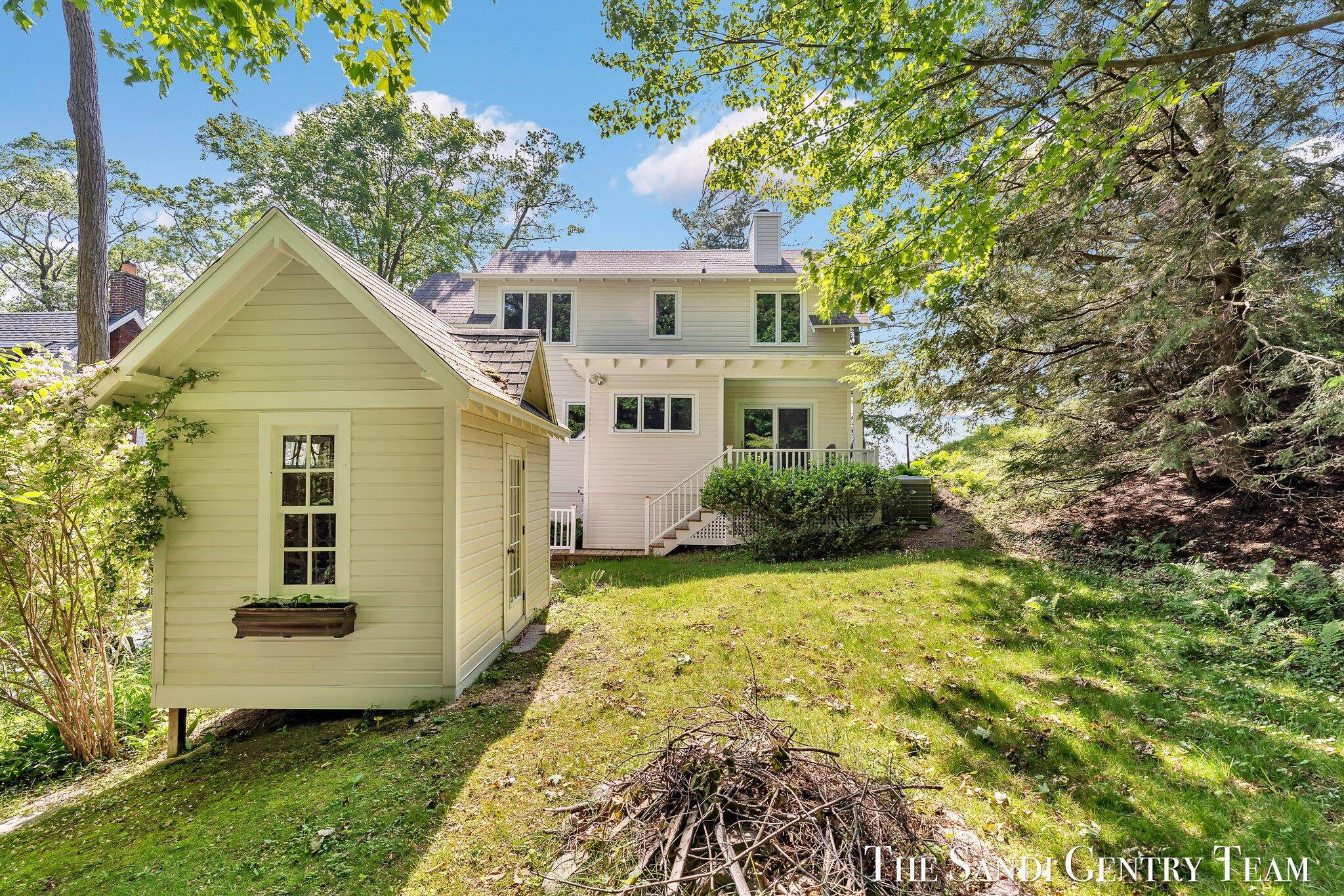 Grand Haven, Michigan, 49417, United States, ,4 BathroomsBathrooms,Residential,Active,1761642