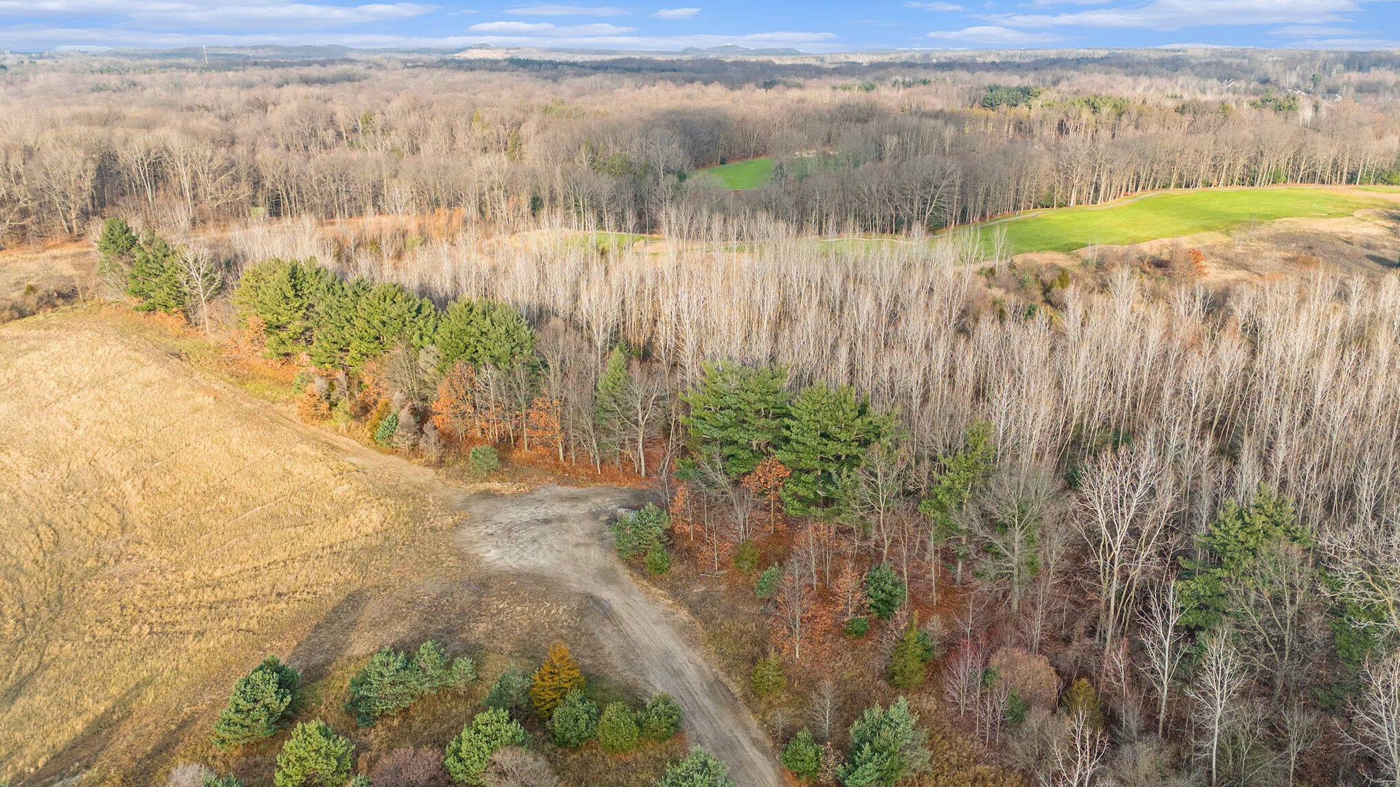 Saugatuck, Michigan, 49453, United States, ,5 BathroomsBathrooms,Residential,Pending,1769548