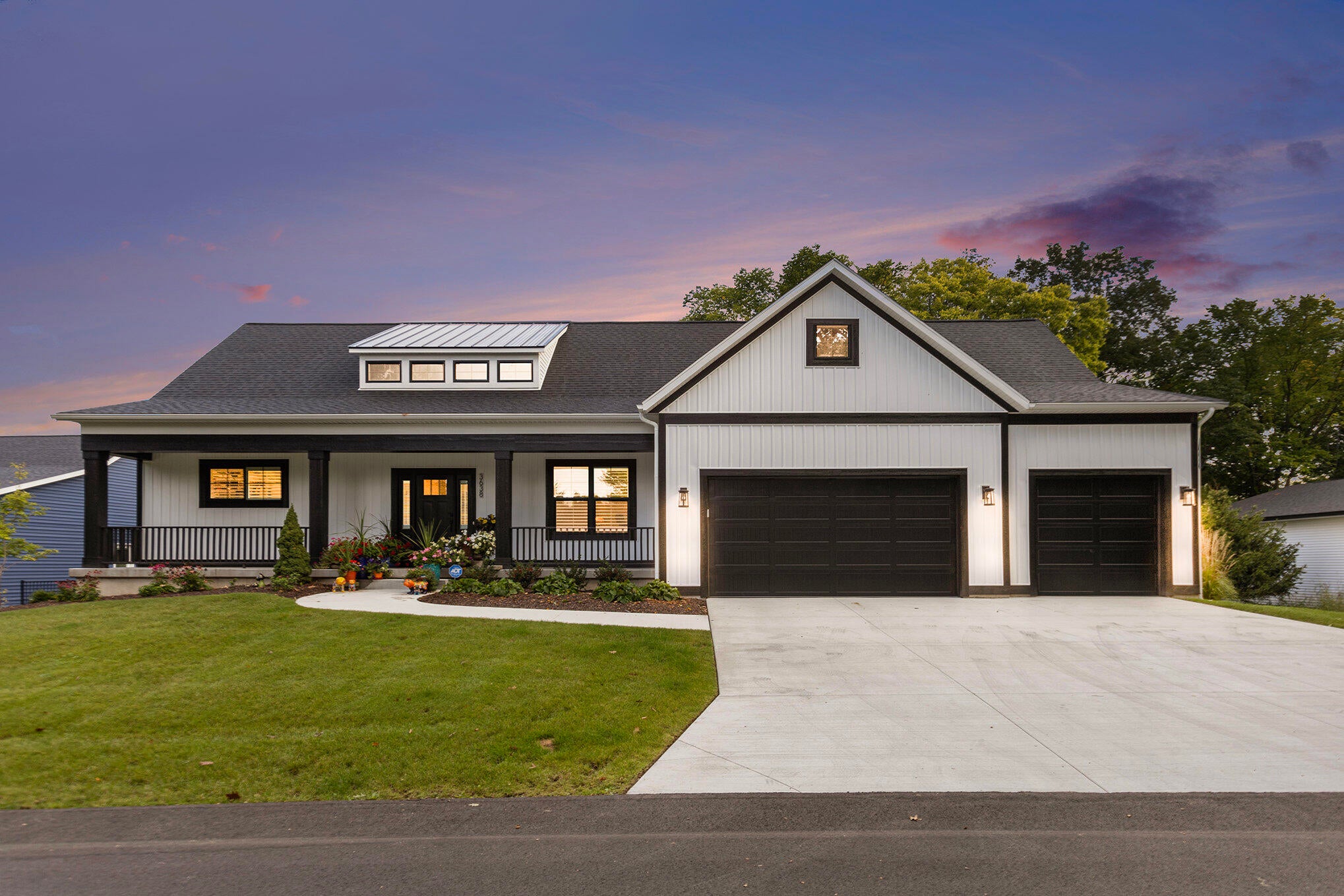 Grand Rapids, Michigan, 49525, United States, 4 Bedrooms Bedrooms, ,4 BathroomsBathrooms,Residential,Active,1987274