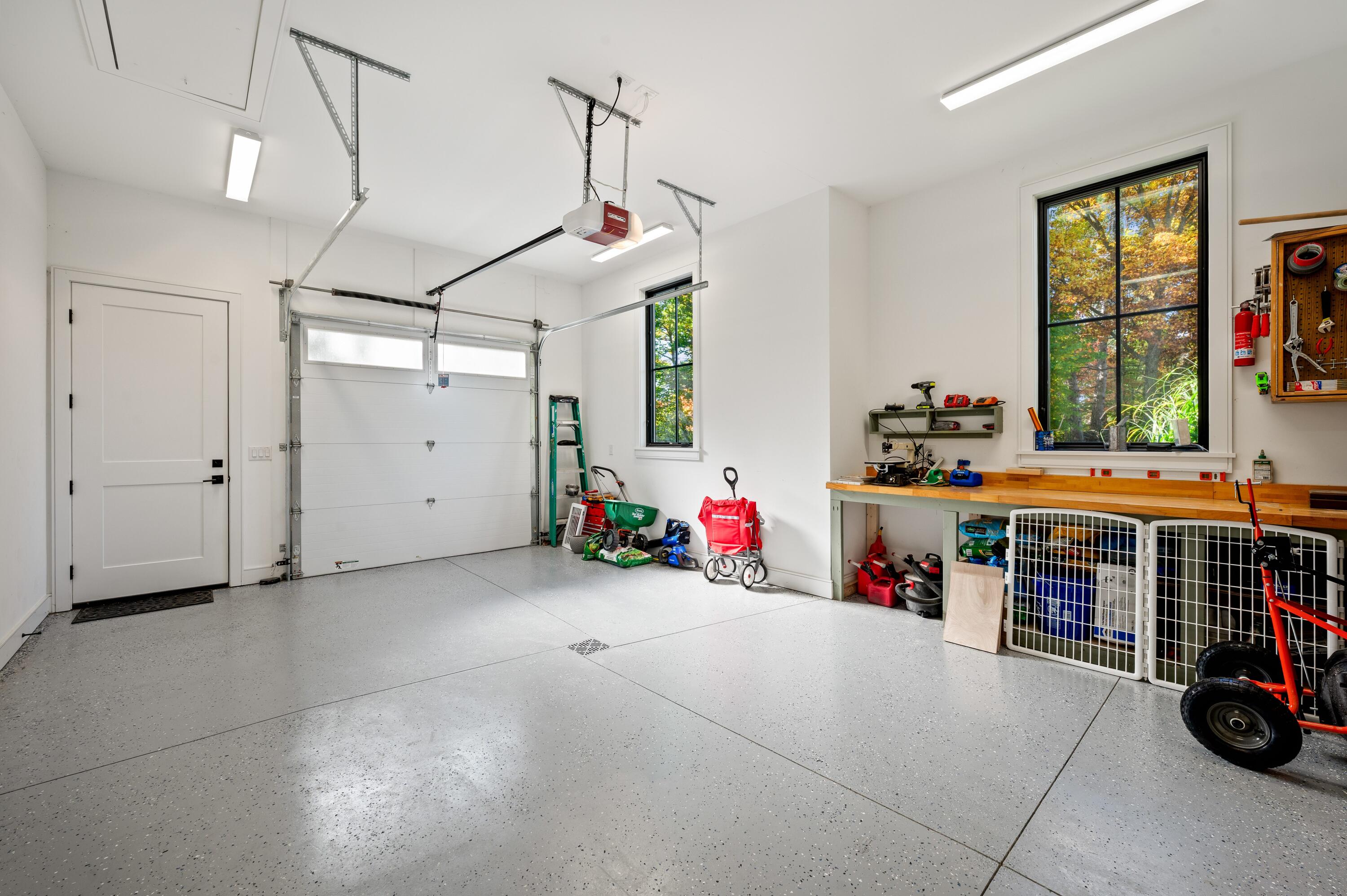 St. Joseph, Michigan, 49085, United States, 6 Bedrooms Bedrooms, ,6 BathroomsBathrooms,Residential,Active,1985598