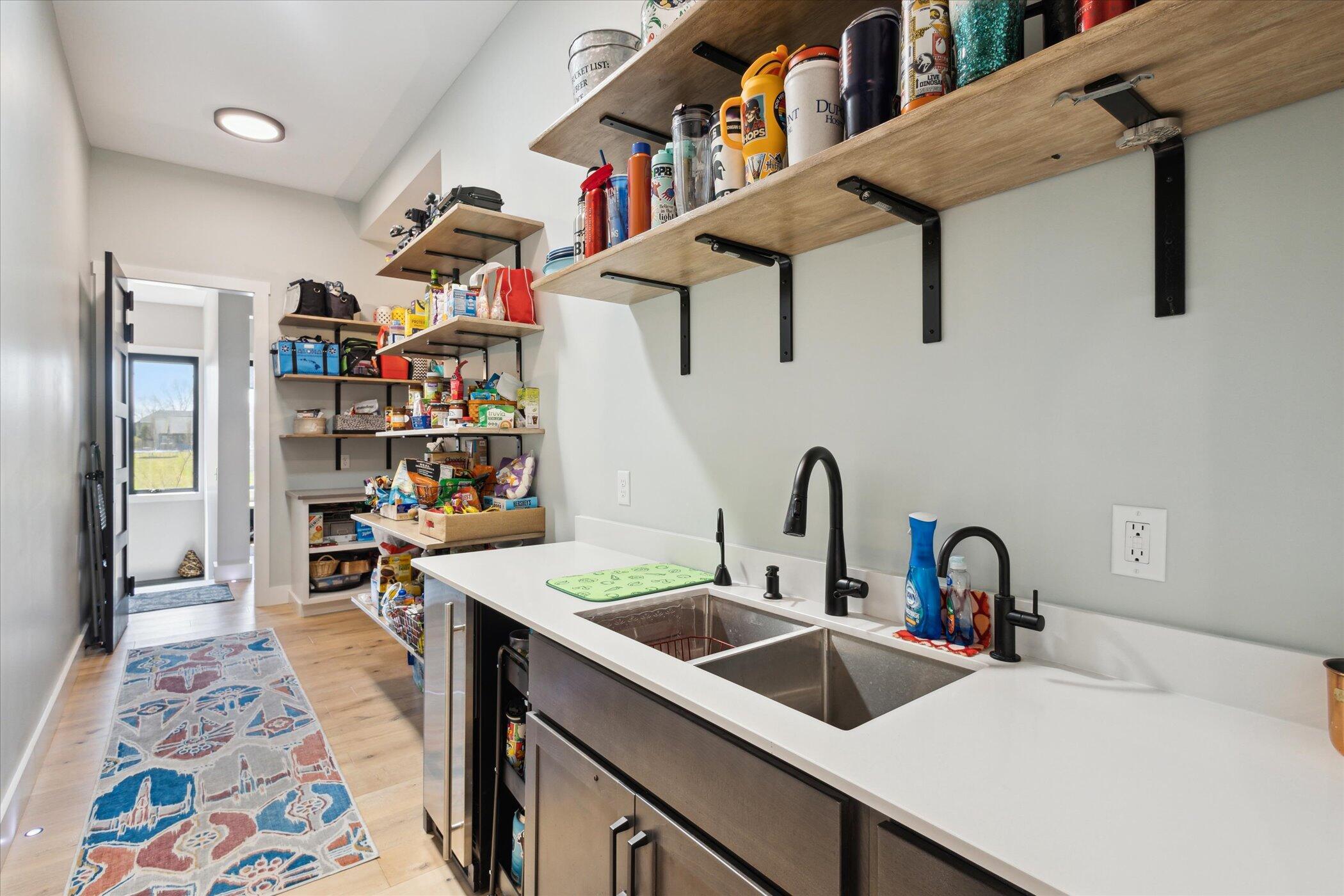 Niles, Michigan, 49120, United States, 5 Bedrooms Bedrooms, ,5 BathroomsBathrooms,Residential,Active,1769298