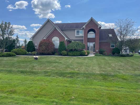 25965 POND VIEW DR, NEW BOSTON, MI 48164 - Image 1