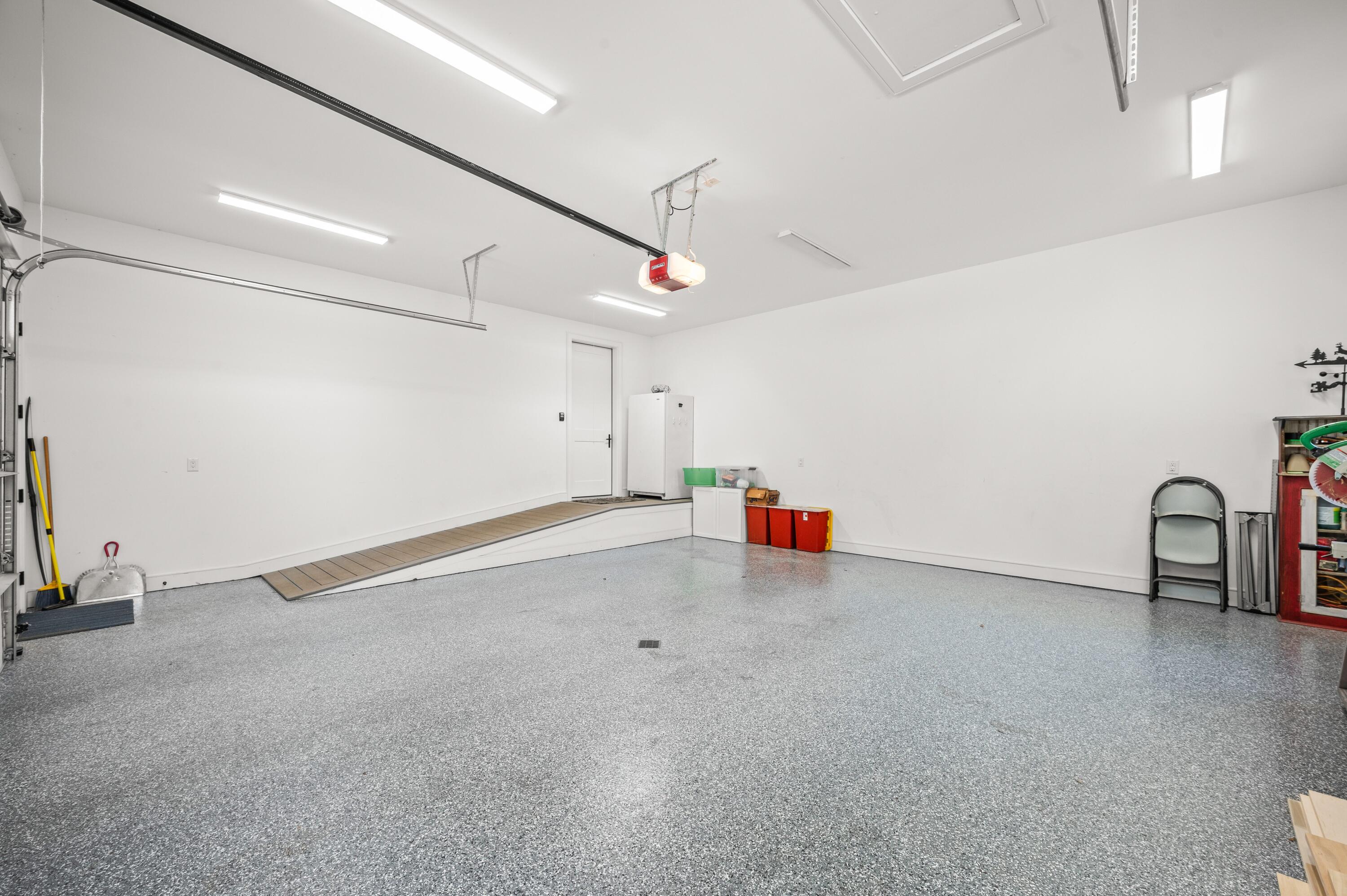 St. Joseph, Michigan, 49085, United States, 6 Bedrooms Bedrooms, ,6 BathroomsBathrooms,Residential,Active,1985598