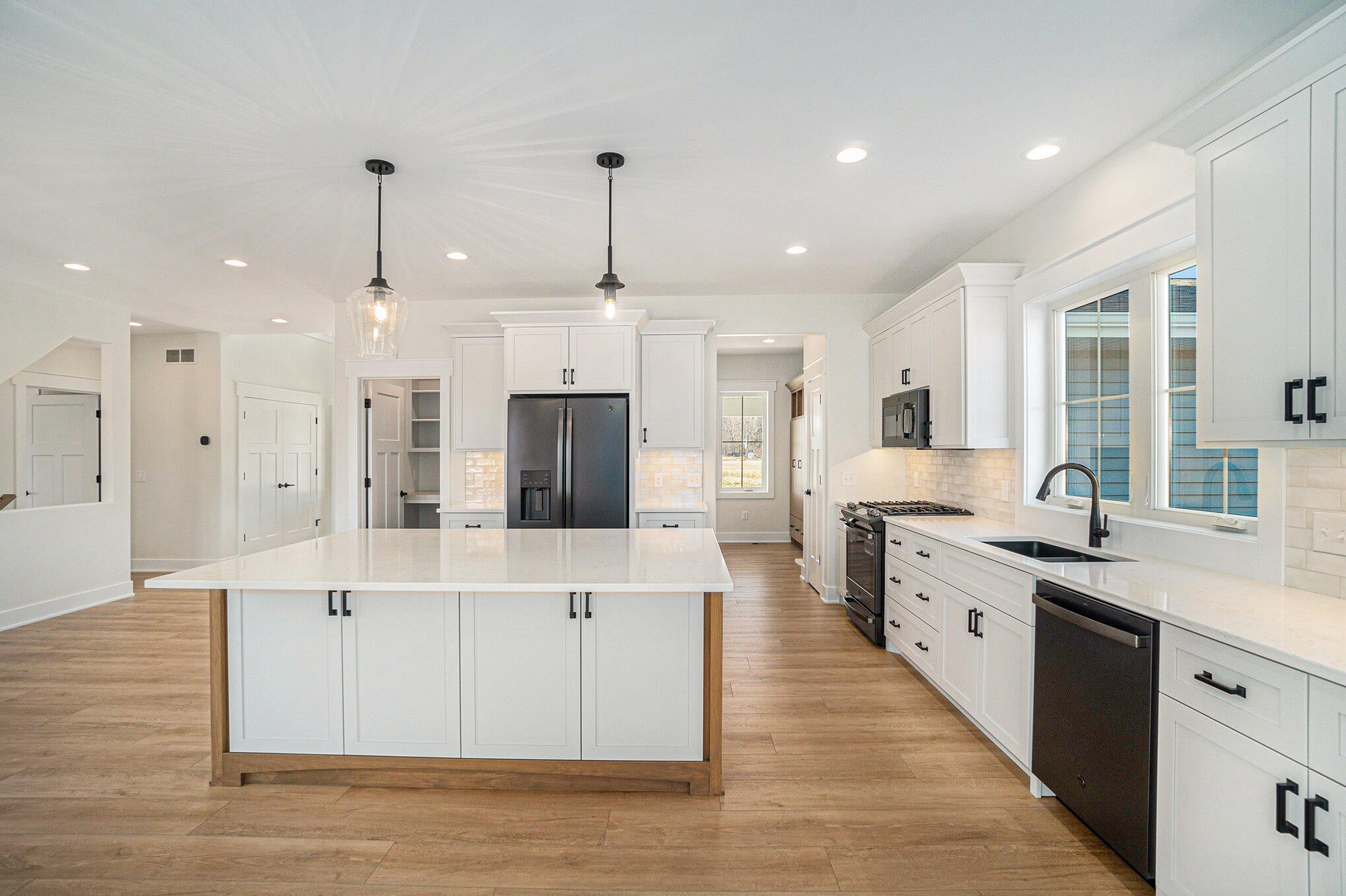 Zeeland, Michigan, 49464, United States, 4 Bedrooms Bedrooms, ,3 BathroomsBathrooms,Residential,Active,1769925