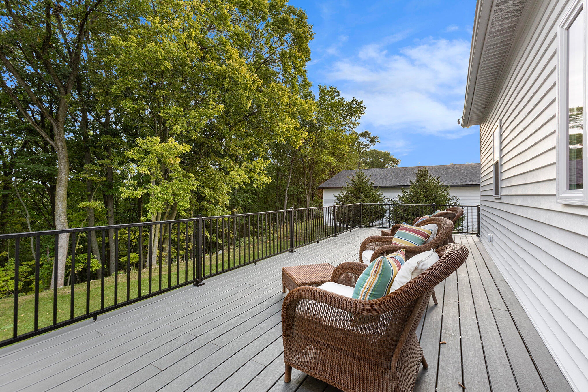 Grand Rapids, Michigan, 49525, United States, 4 Bedrooms Bedrooms, ,4 BathroomsBathrooms,Residential,Active,1987274