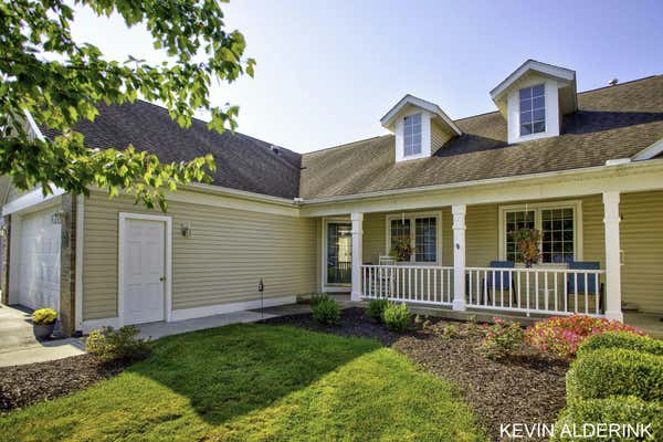 8900 N CLEARWATER DR, ZEELAND, MI 49464 - Image 1