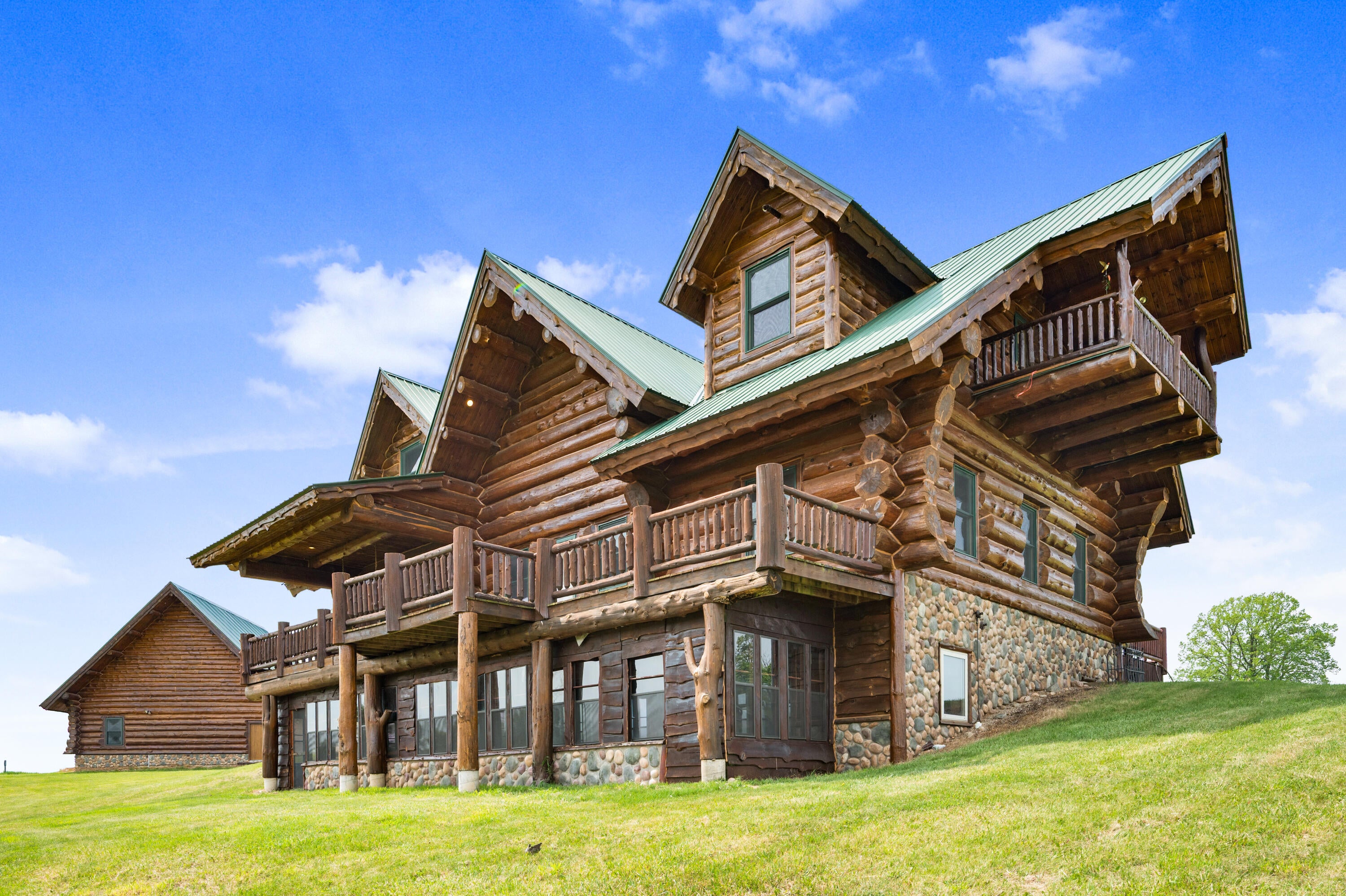 Sears, Michigan, 49679, United States, ,4 BathroomsBathrooms,Residential,Active,1828698