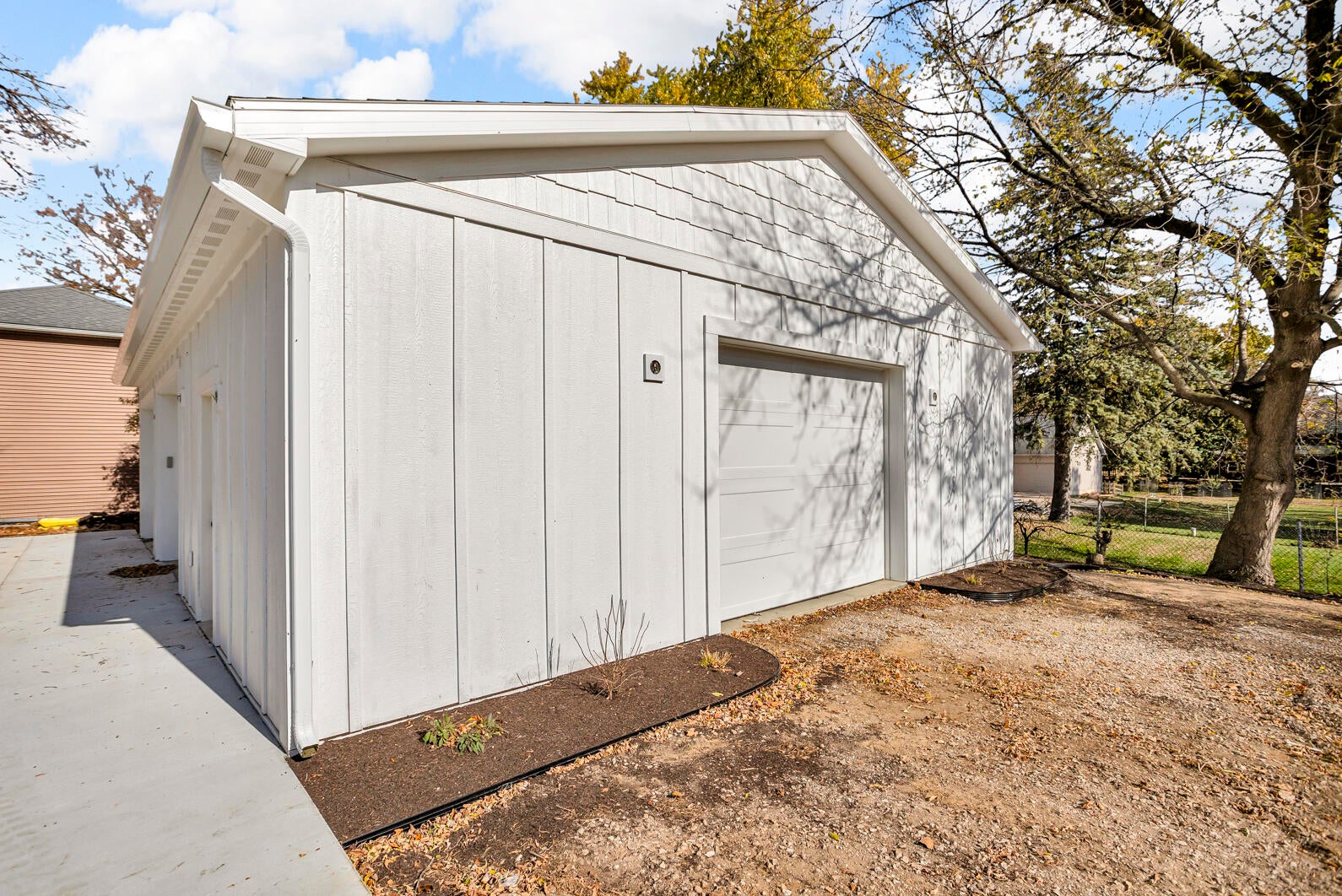 Manitou Beach, Michigan, 49253, United States, 5 Bedrooms Bedrooms, ,4 BathroomsBathrooms,Residential,Active,1989794