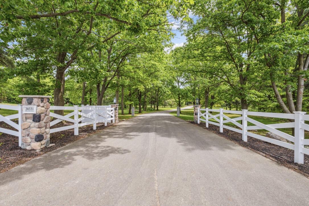 White Pigeon, Michigan, 49099, United States, 9 Bedrooms Bedrooms, ,9 BathroomsBathrooms,Residential,Active,1849554