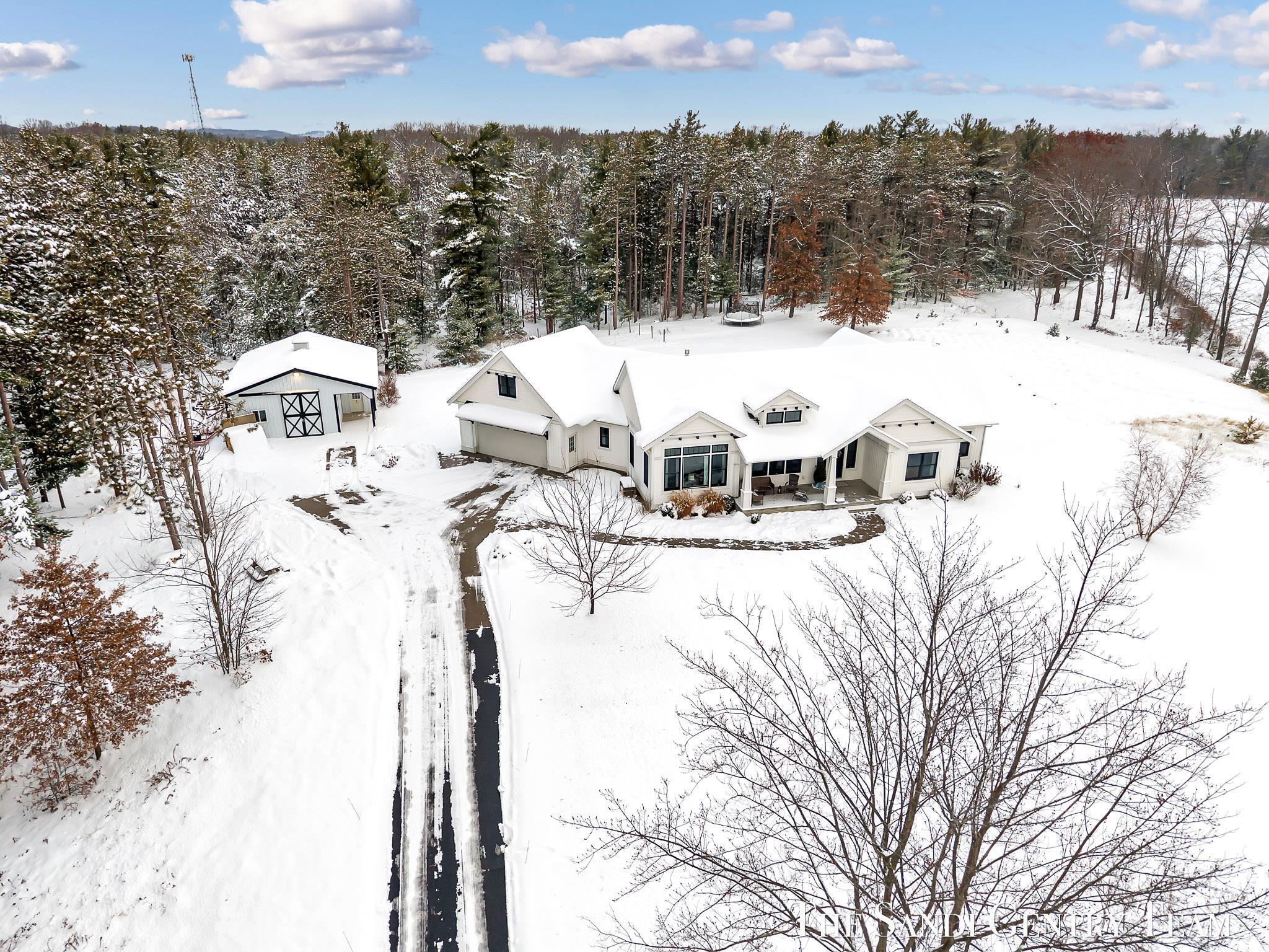 West Olive, Michigan, 49460, United States, 4 Bedrooms Bedrooms, ,4 BathroomsBathrooms,Residential,Active,2001073