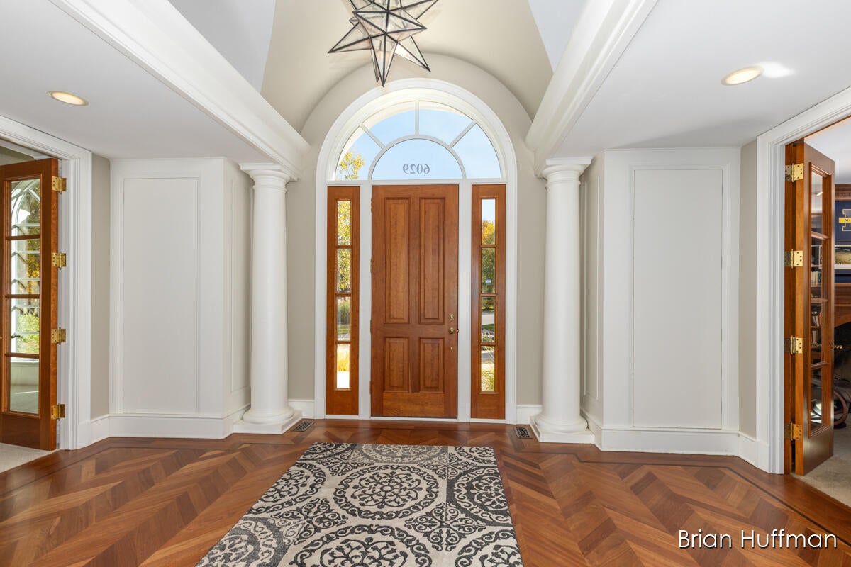 Grandville, Michigan, 49418, United States, 6 Bedrooms Bedrooms, ,9 BathroomsBathrooms,Residential,Active,1988461