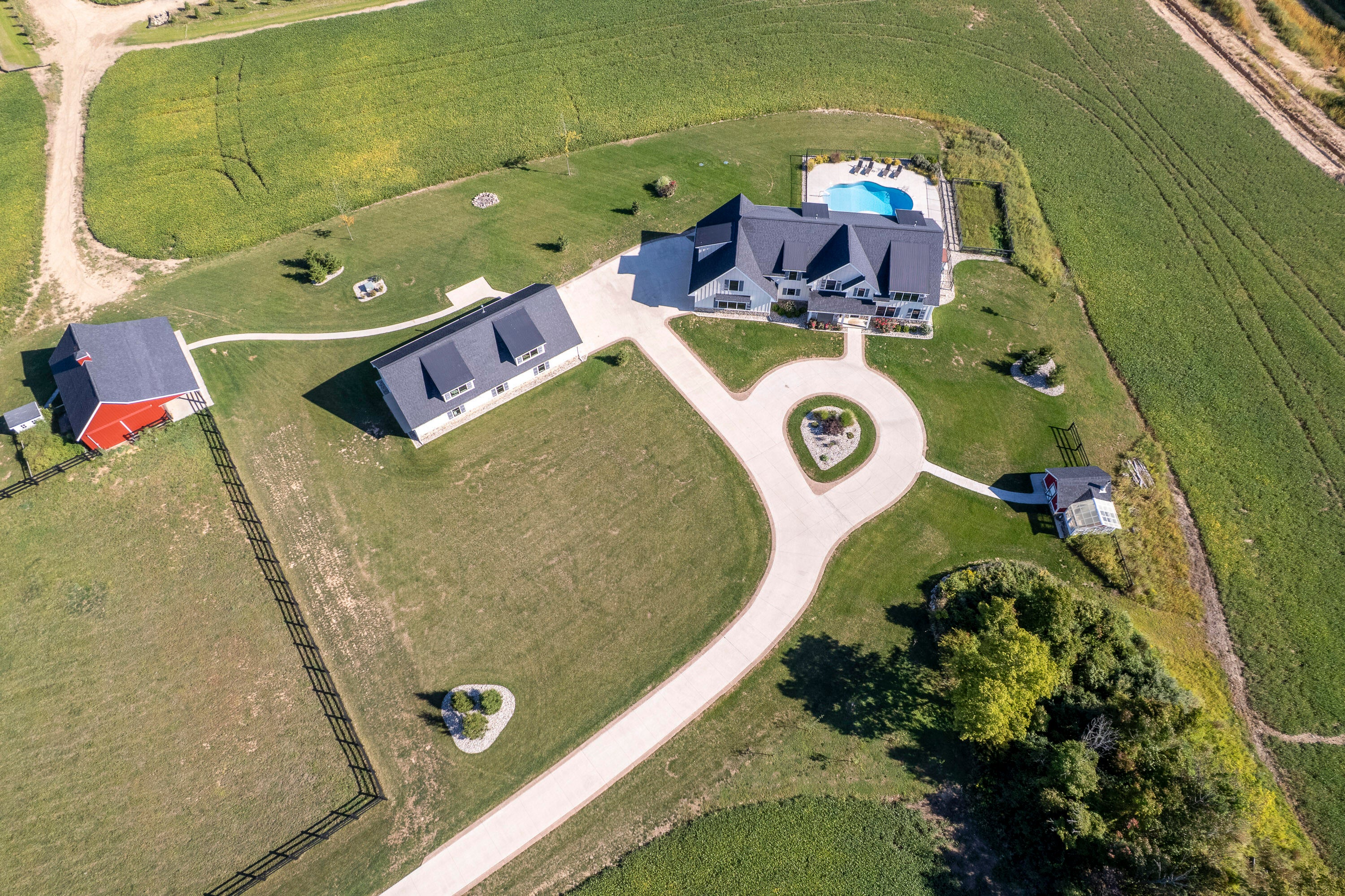 Middleville, Michigan, 49333, United States, 6 Bedrooms Bedrooms, ,3 BathroomsBathrooms,Residential,Active,2006790