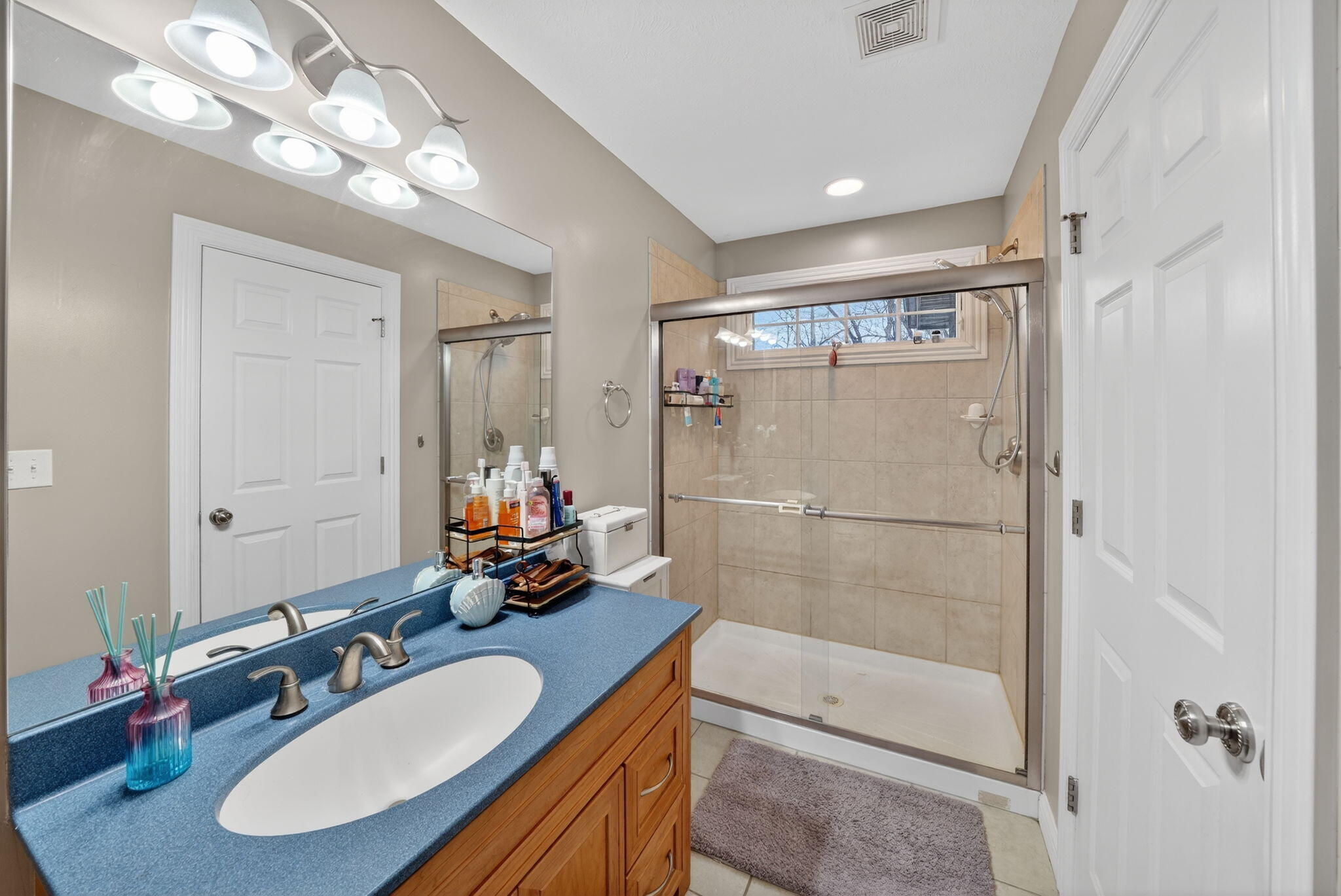 Stevensville, Michigan, 49127, United States, 5 Bedrooms Bedrooms, ,5 BathroomsBathrooms,Residential,Active,2008291