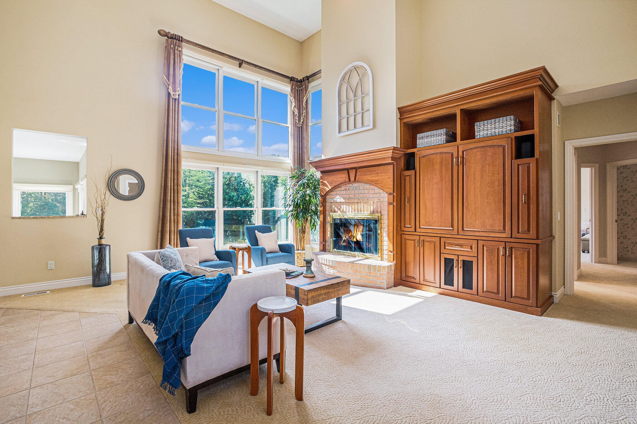 Holland, Michigan, 49423, United States, 4 Bedrooms Bedrooms, ,4 BathroomsBathrooms,Residential,Active,1914588