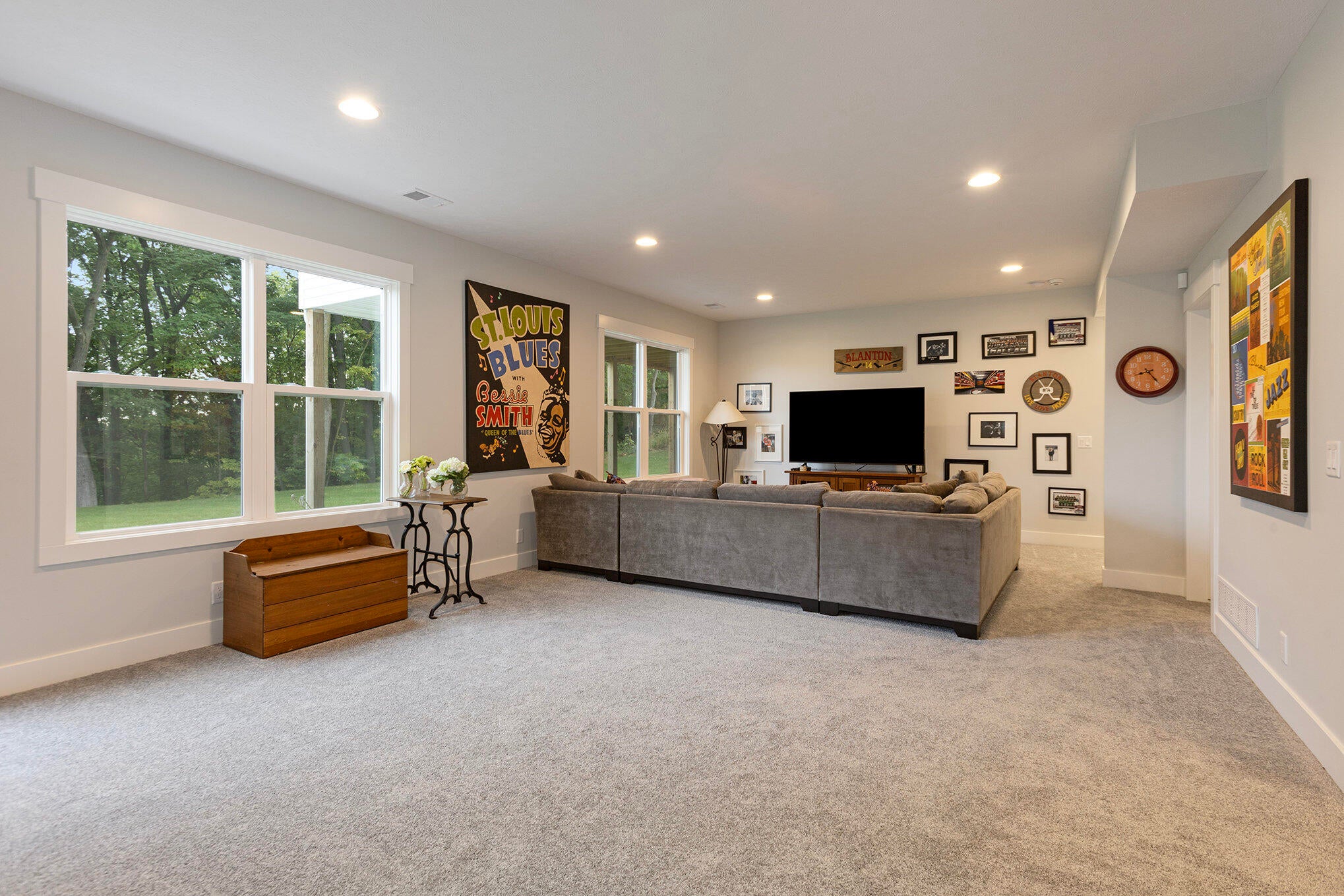 Grand Rapids, Michigan, 49525, United States, 4 Bedrooms Bedrooms, ,4 BathroomsBathrooms,Residential,Active,1987274