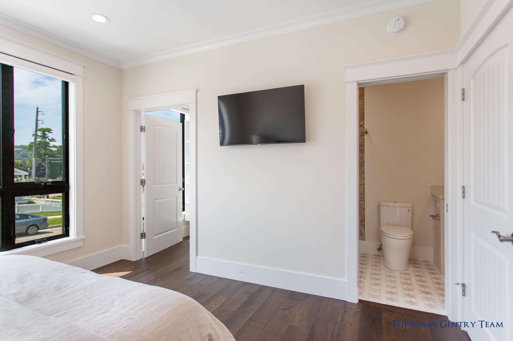 Grand Haven, Michigan, 49417, United States, 2 Bedrooms Bedrooms, ,2 BathroomsBathrooms,Residential,Active,2007339